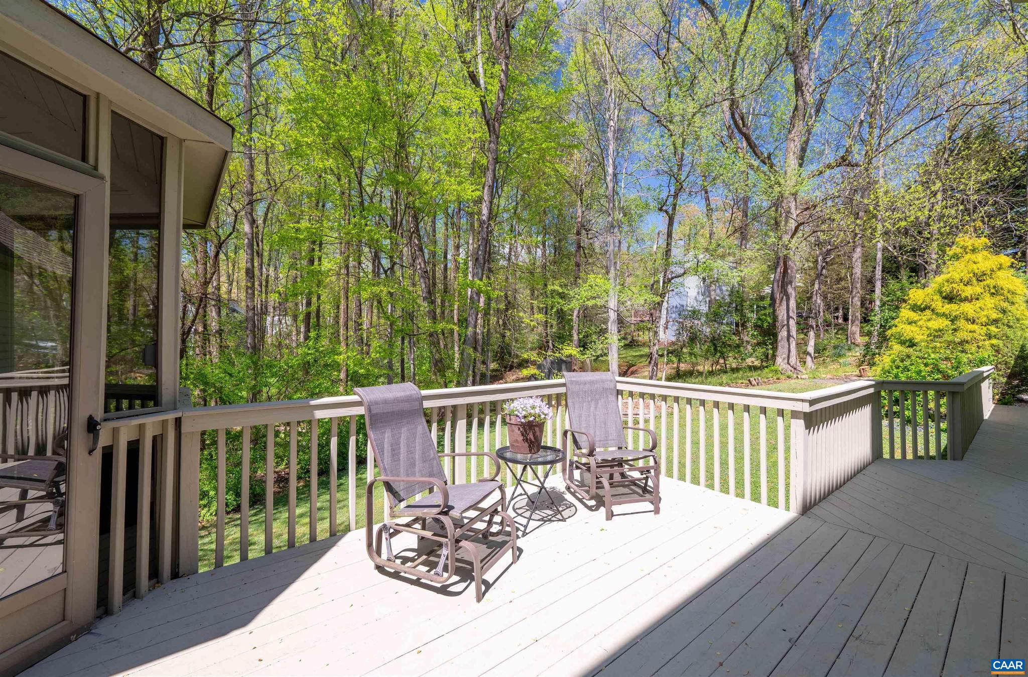 PEACOCK HILL - Residential