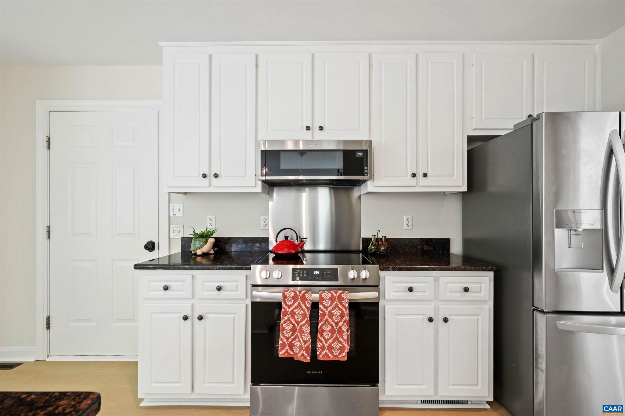 PEACOCK HILL - Residential