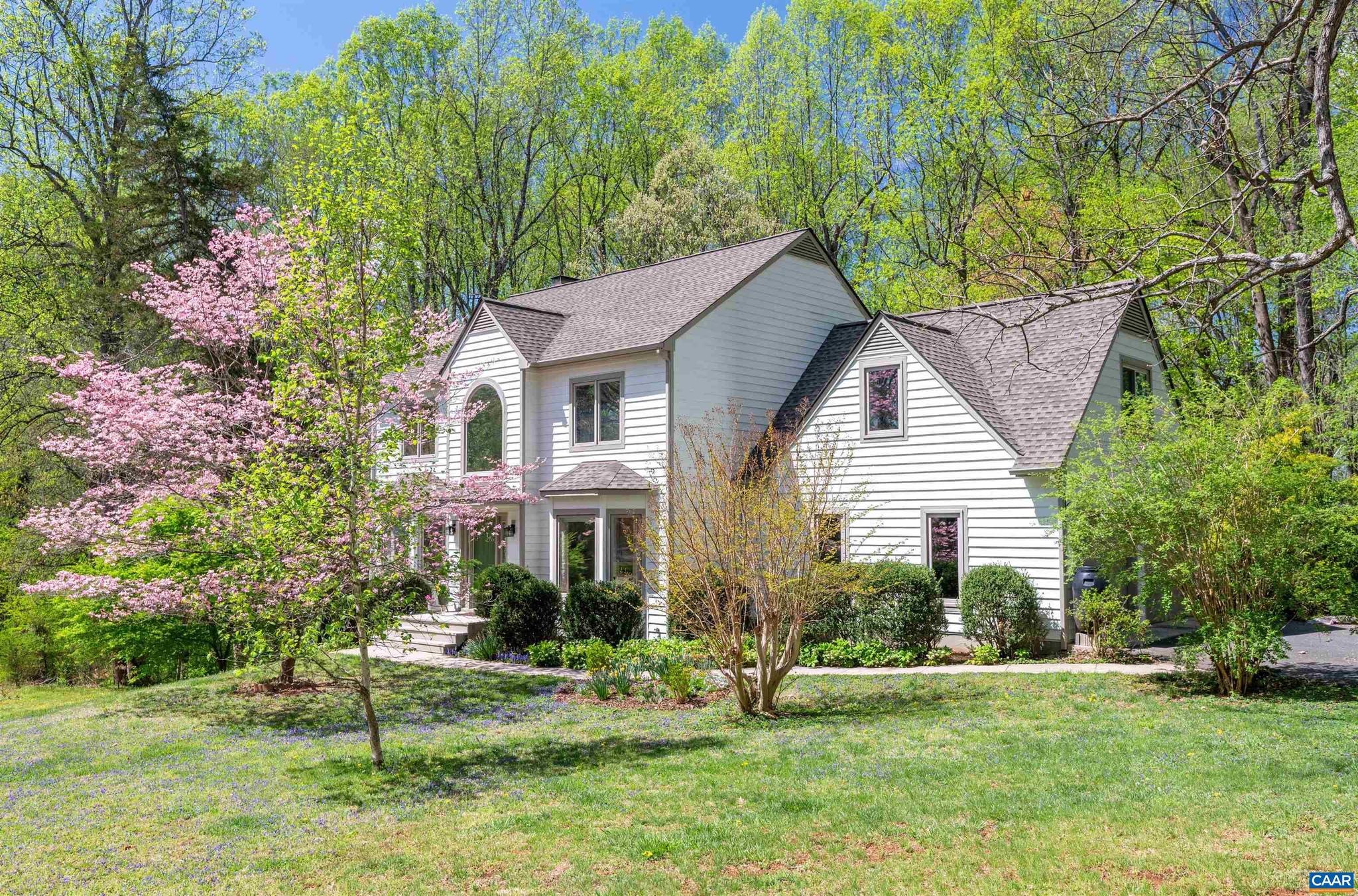 PEACOCK HILL - Residential