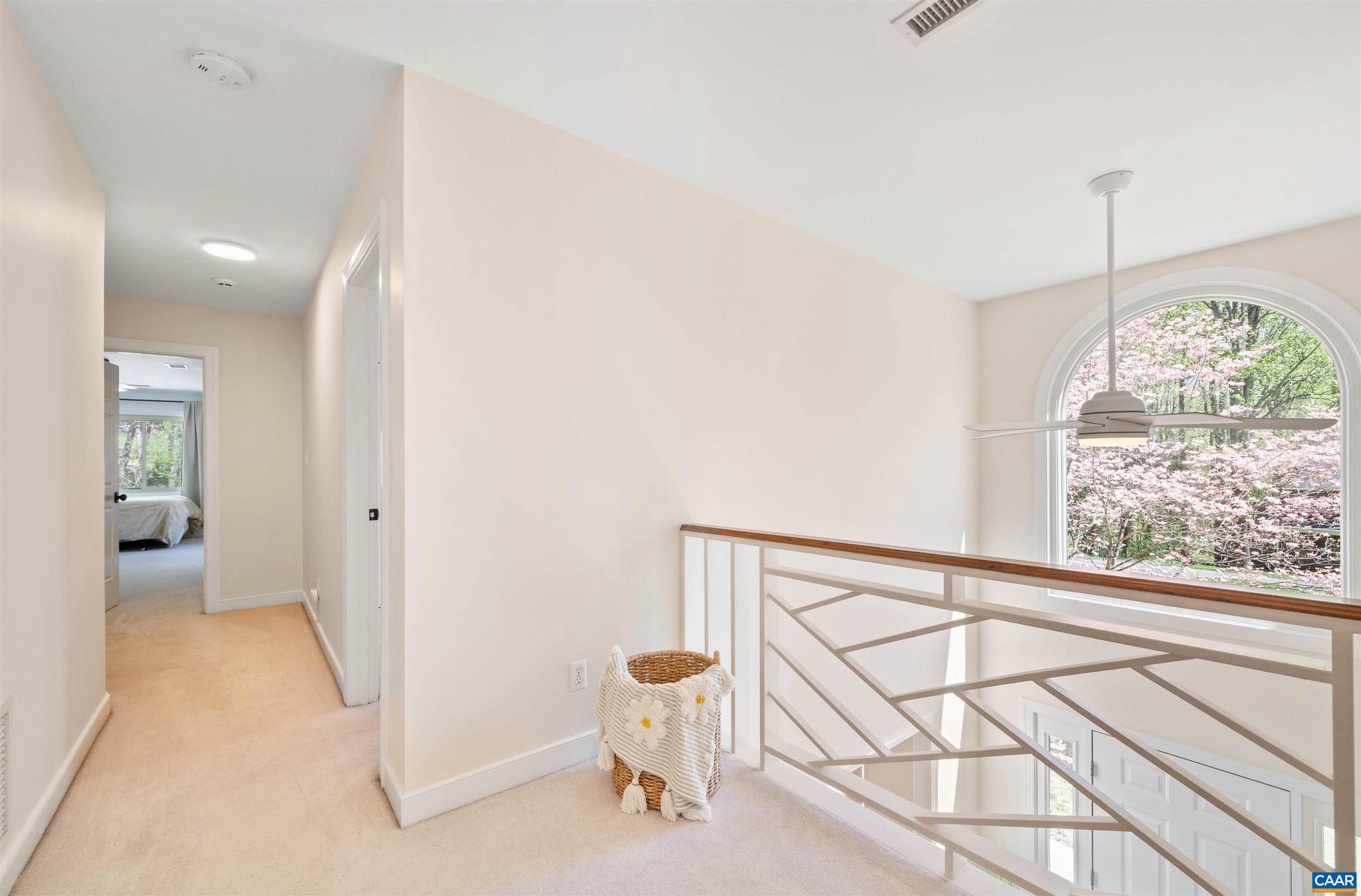 PEACOCK HILL - Residential