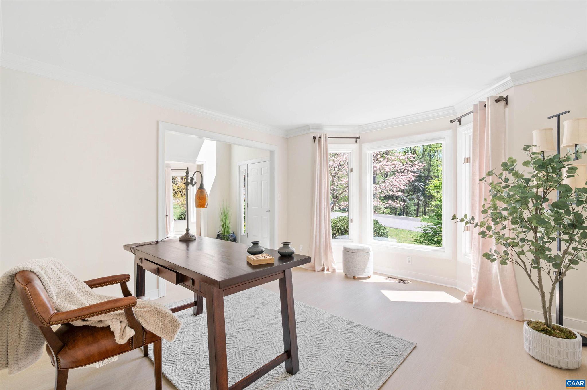 PEACOCK HILL - Residential