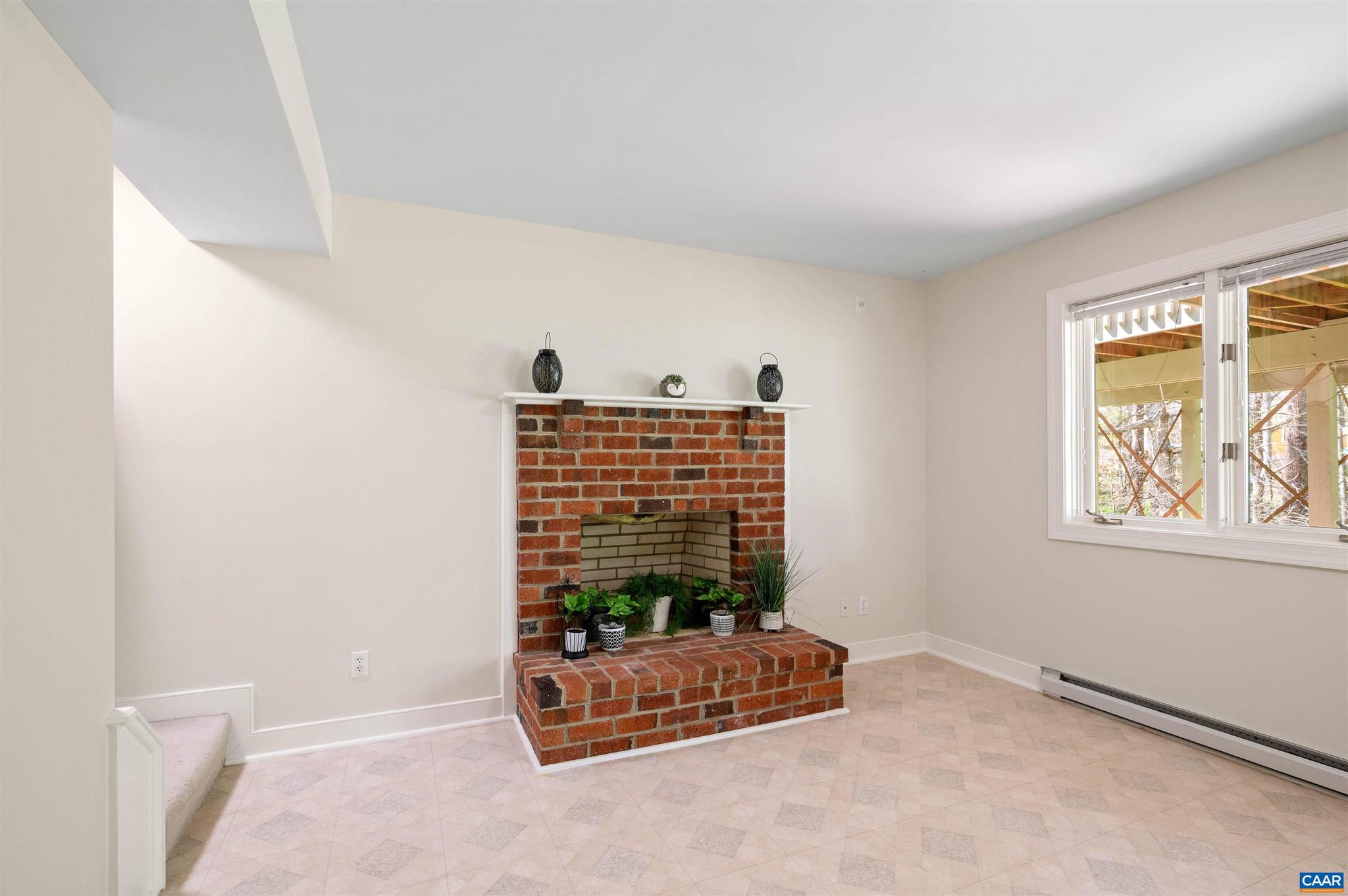 PEACOCK HILL - Residential