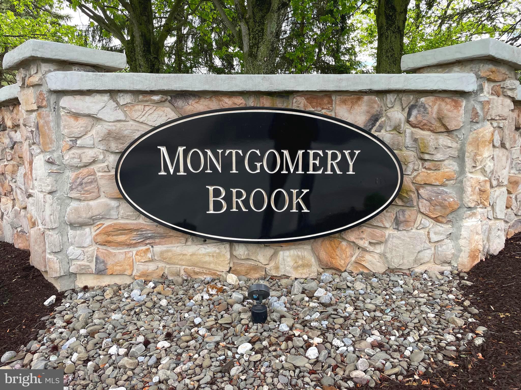 MONTGOMERY BROOKE - Residential