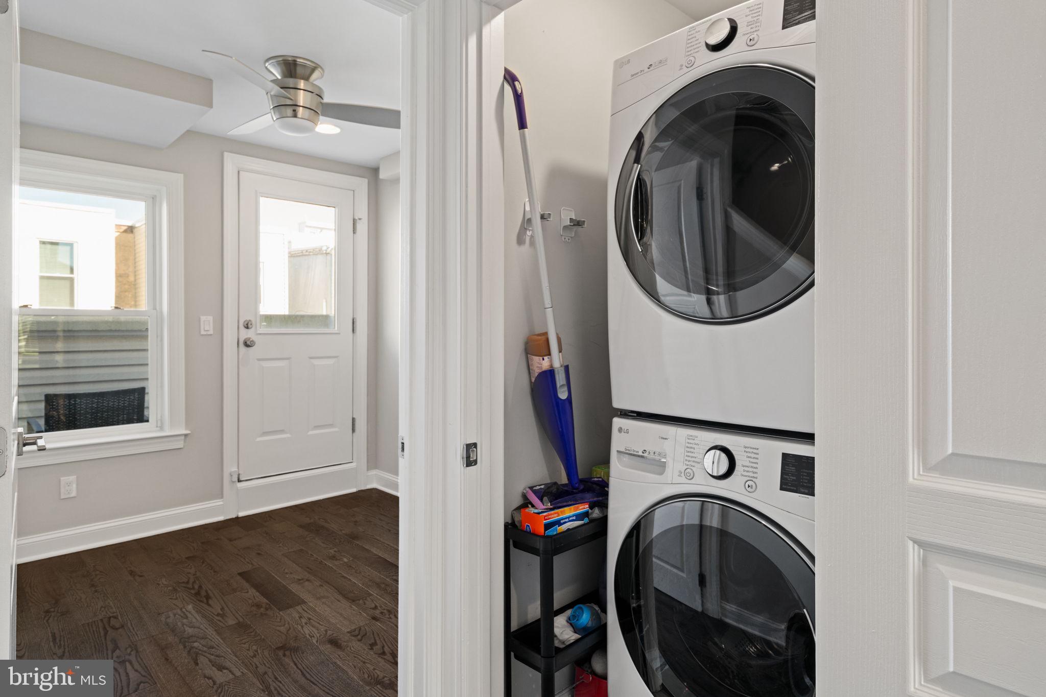 POINT BREEZE - Residential