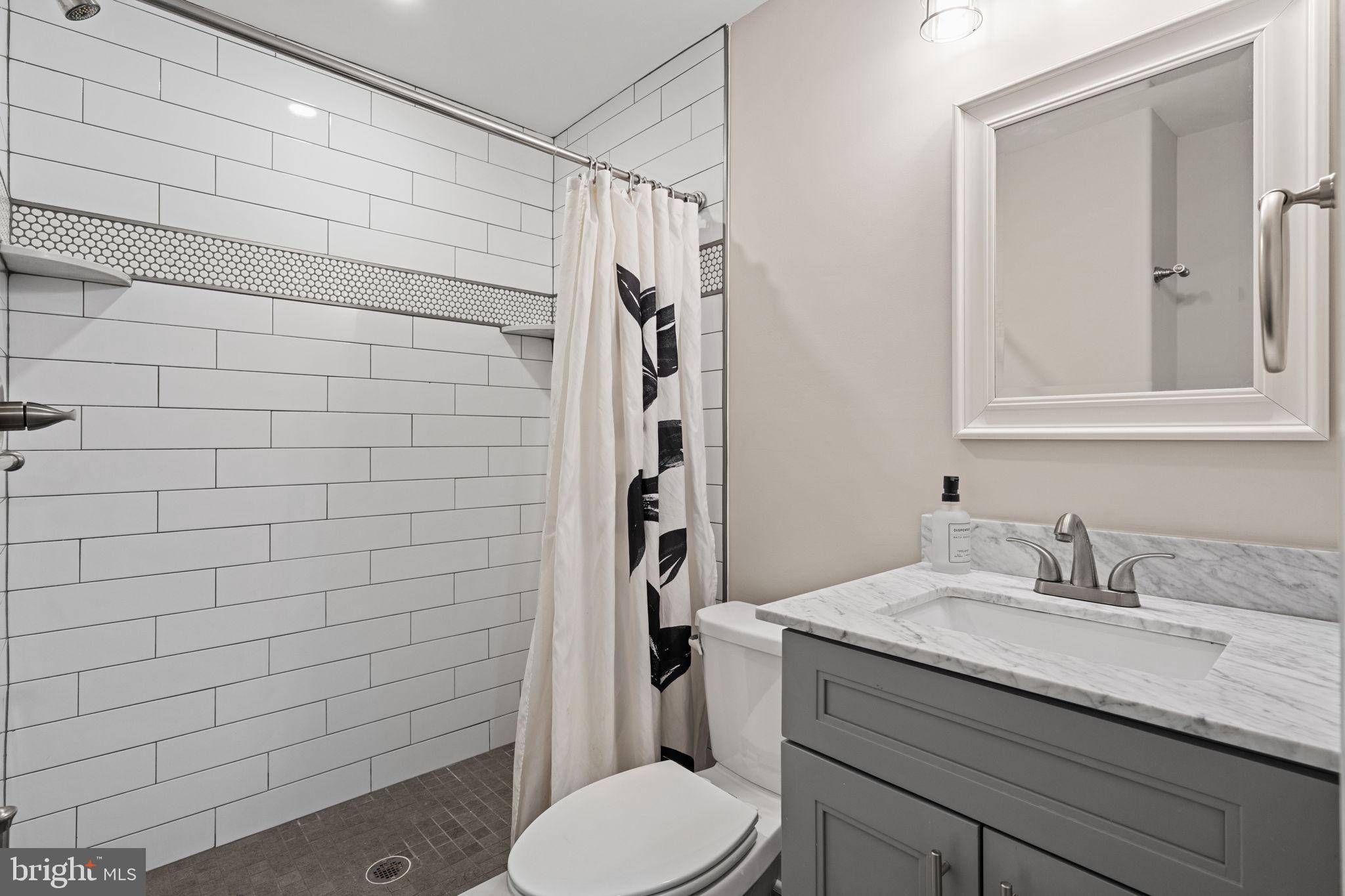 POINT BREEZE - Residential