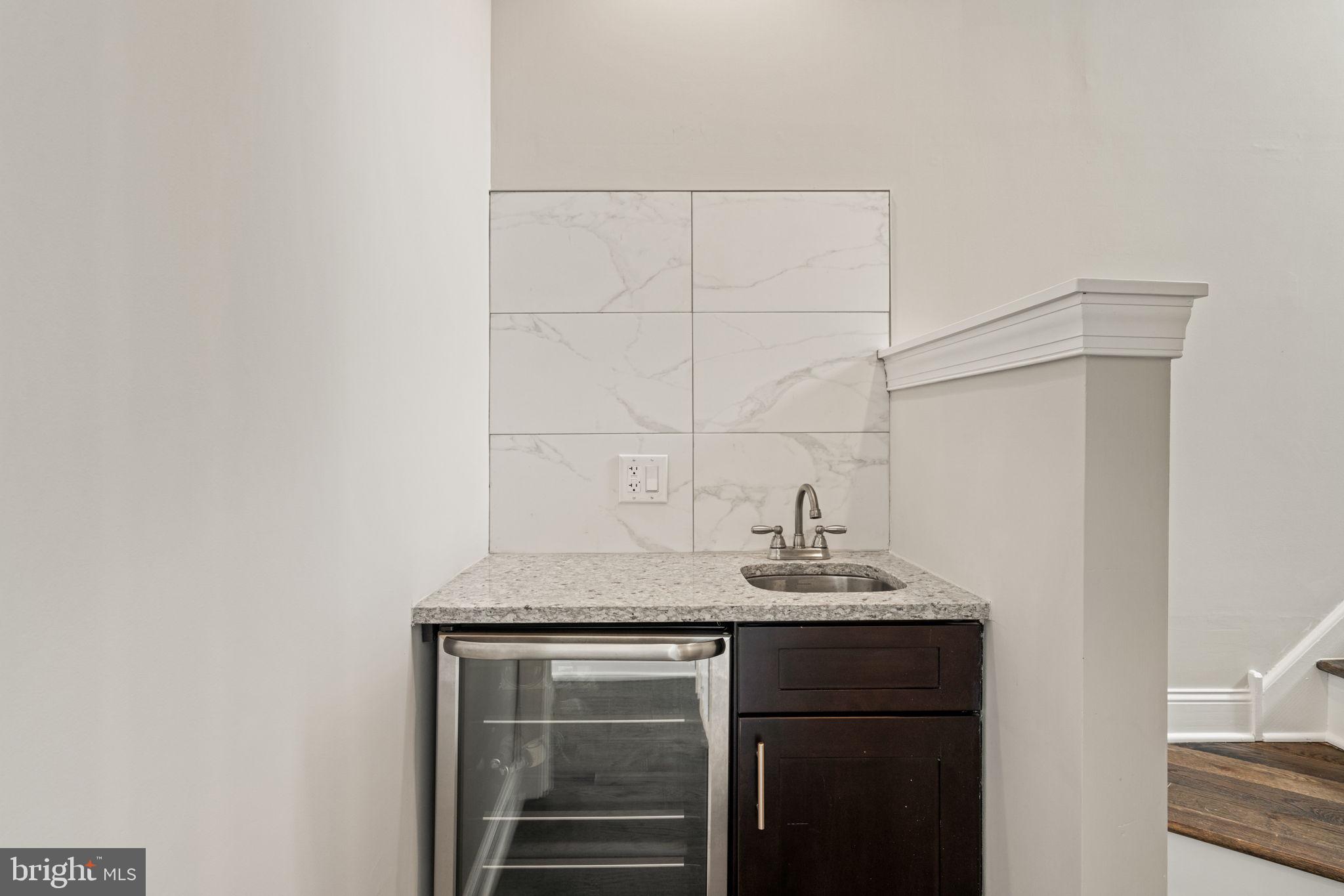 POINT BREEZE - Residential