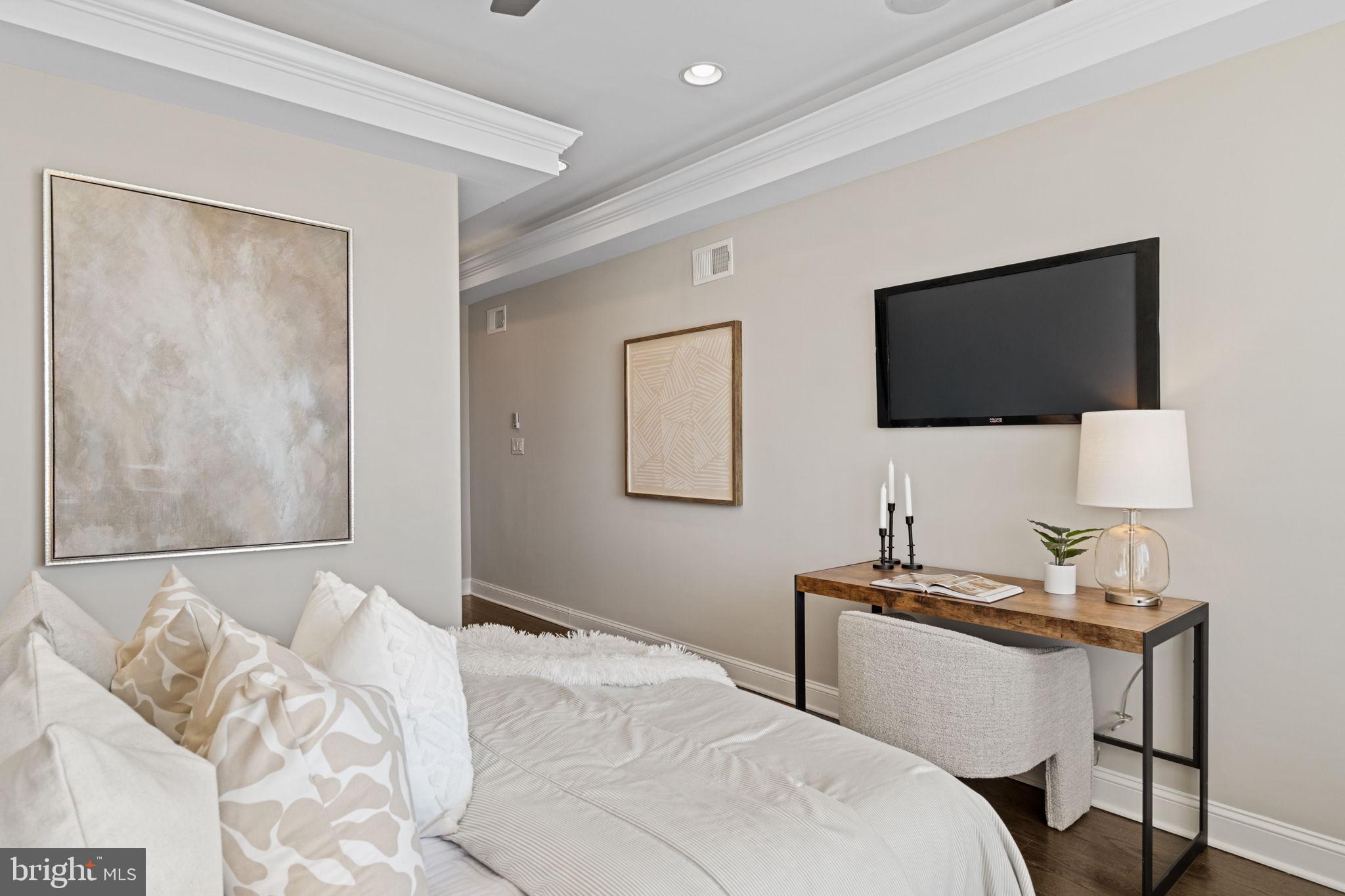 POINT BREEZE - Residential