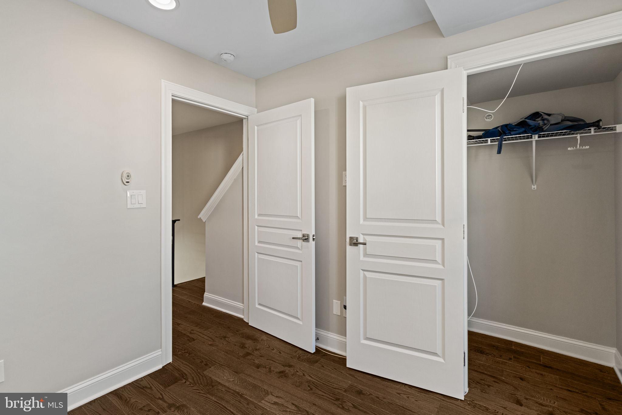 POINT BREEZE - Residential