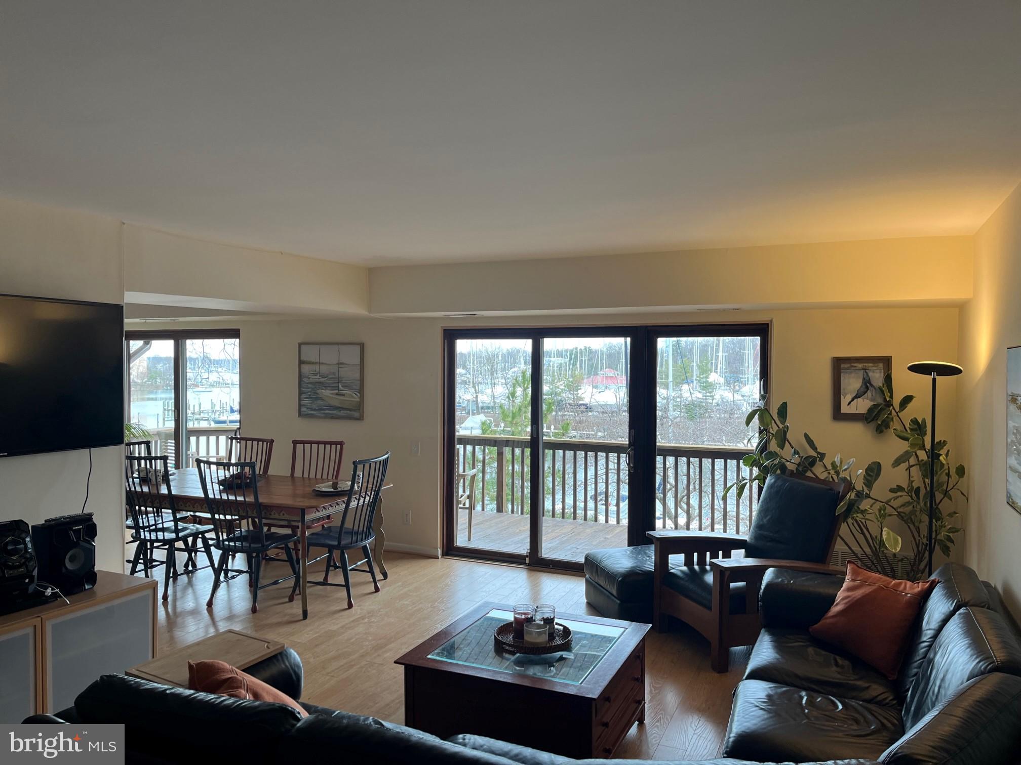 SEVERN HOUSE - Residential