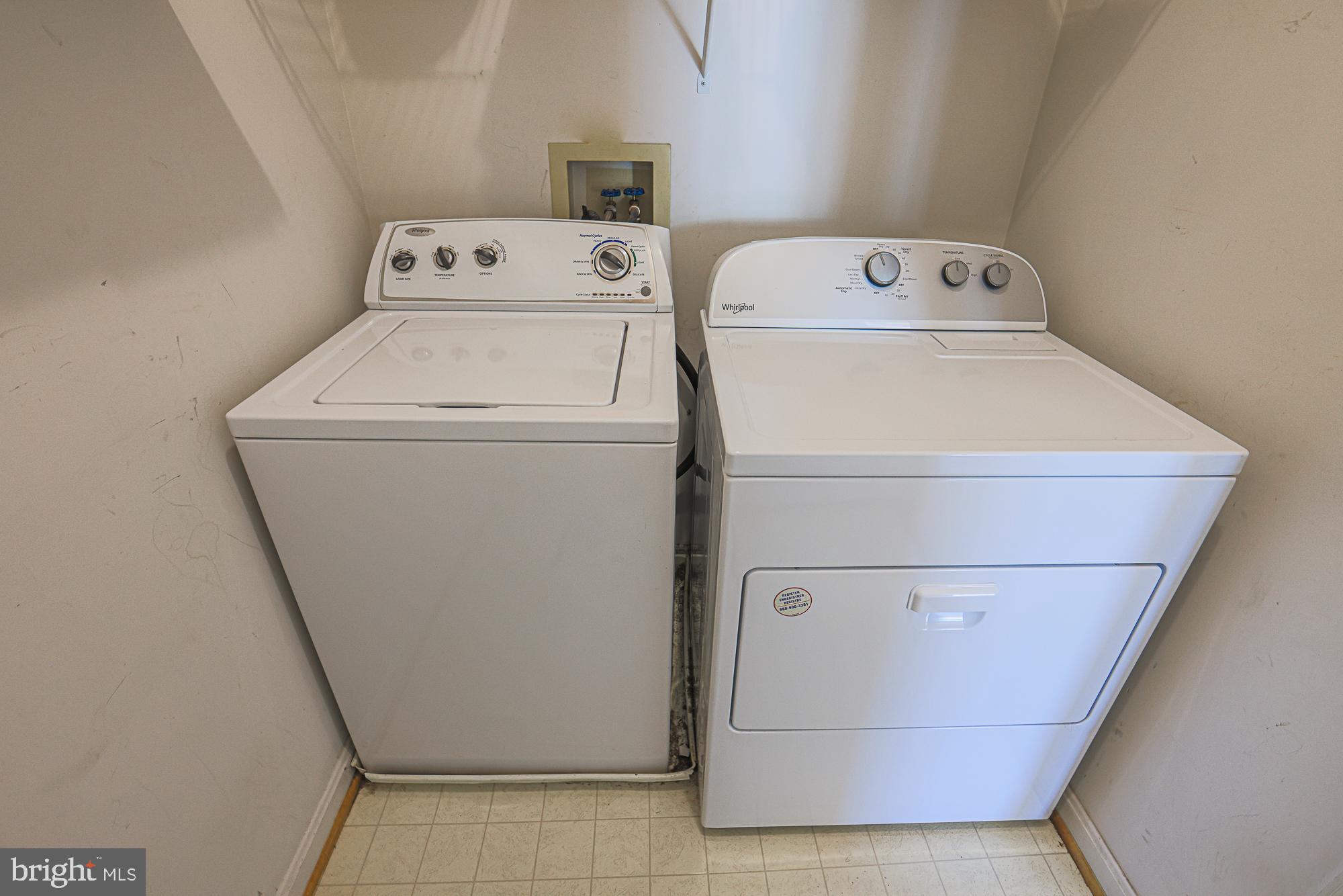 BROOKSTONE - Residential Lease