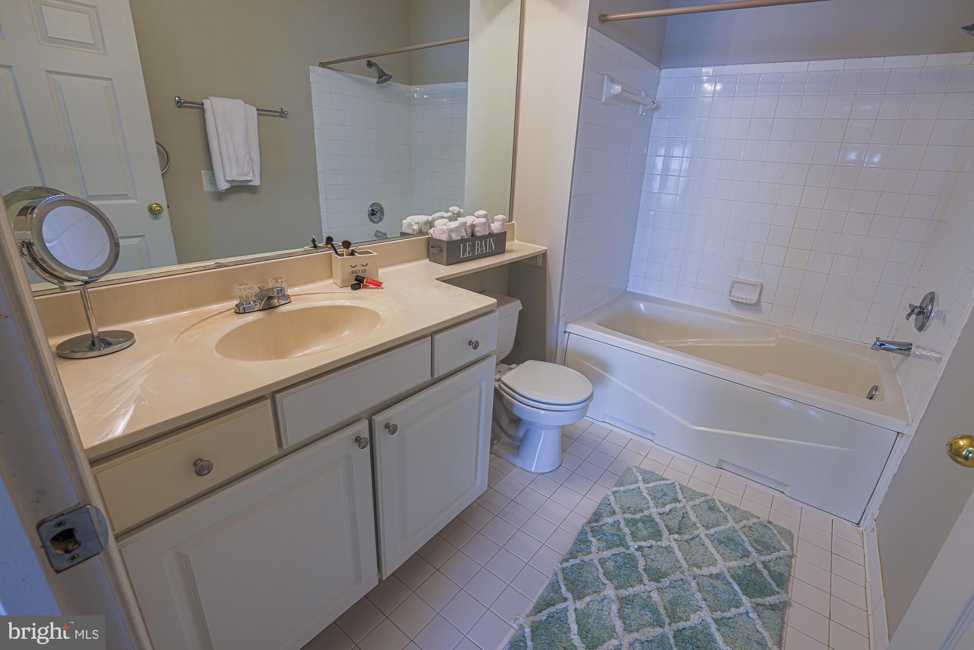 BROOKSTONE - Residential Lease