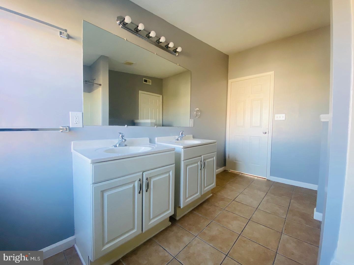 PENN NORTH - Residential Lease