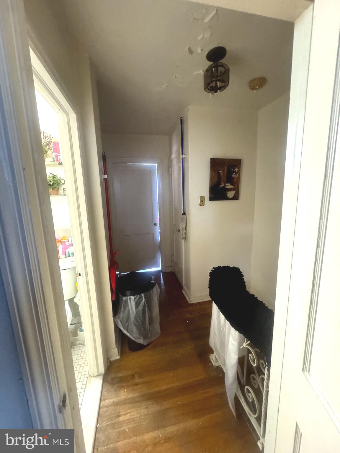 LAWNCREST - Residential