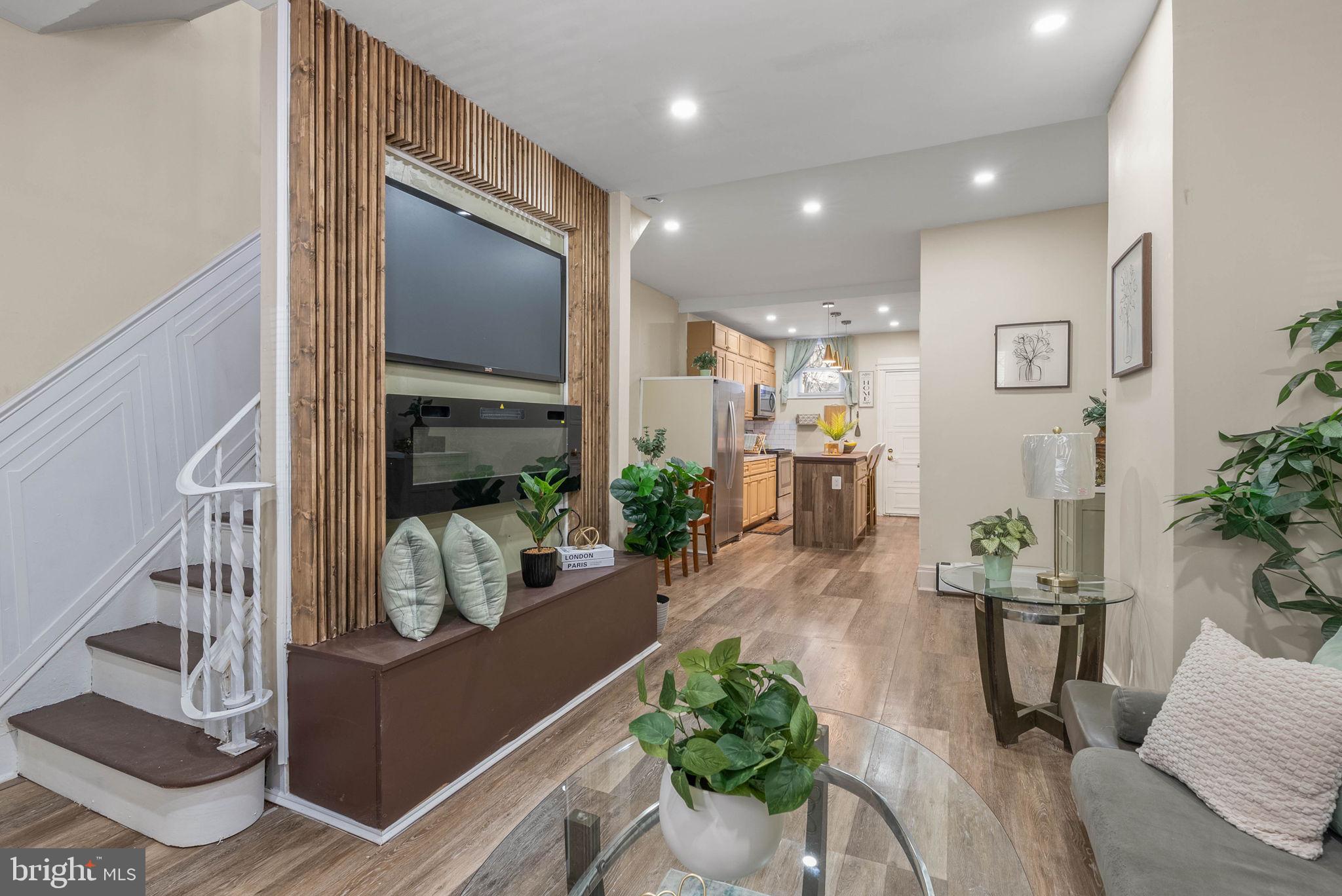 3005 N STILLMAN STREET