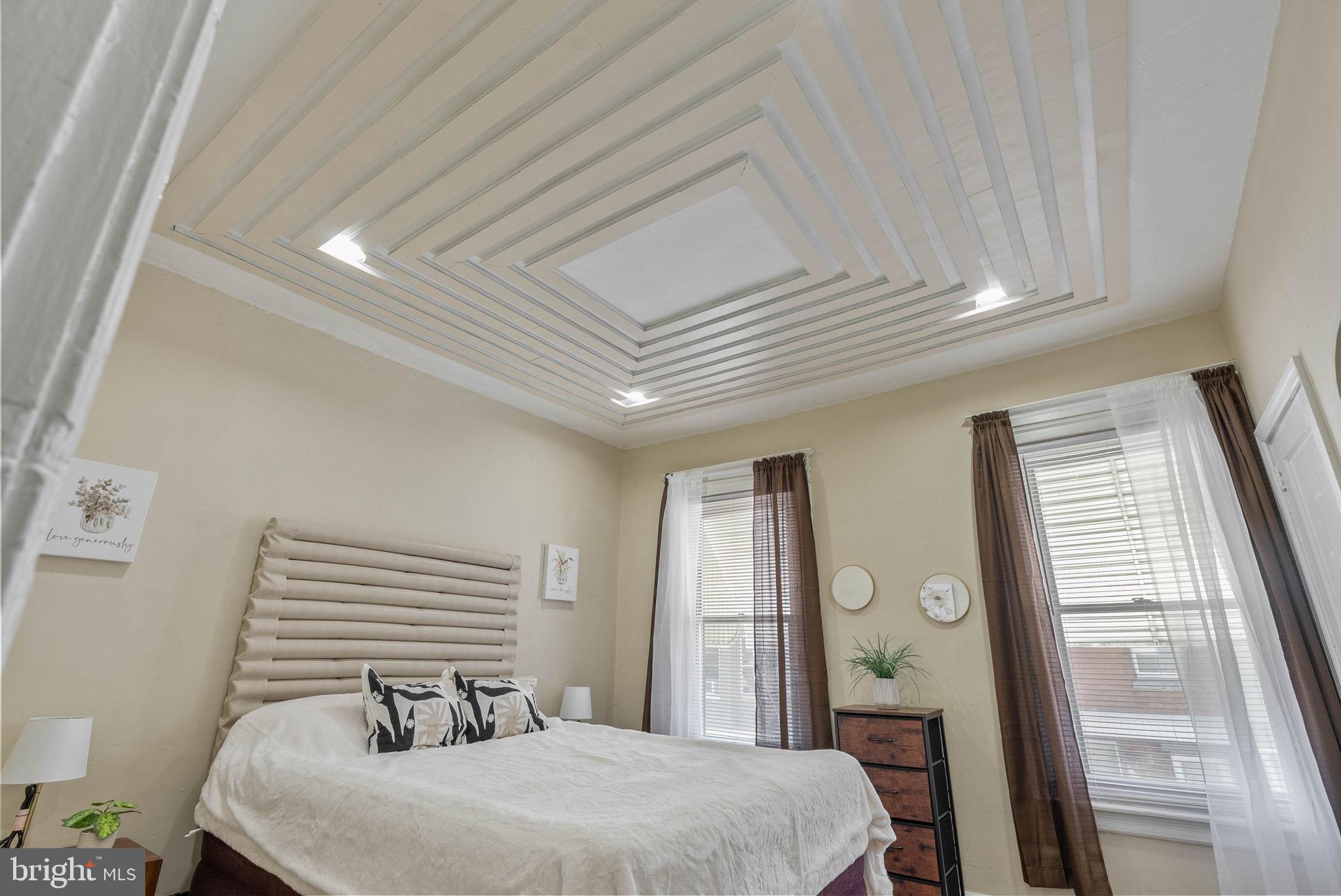 STRAWBERRY MANSION - Residential