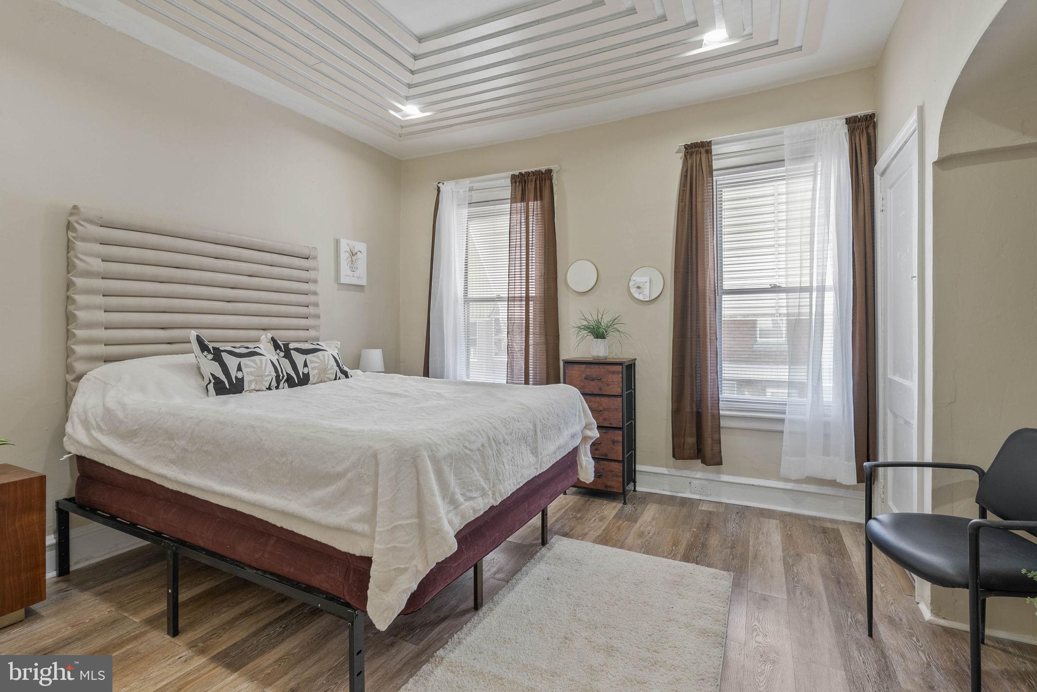 STRAWBERRY MANSION - Residential