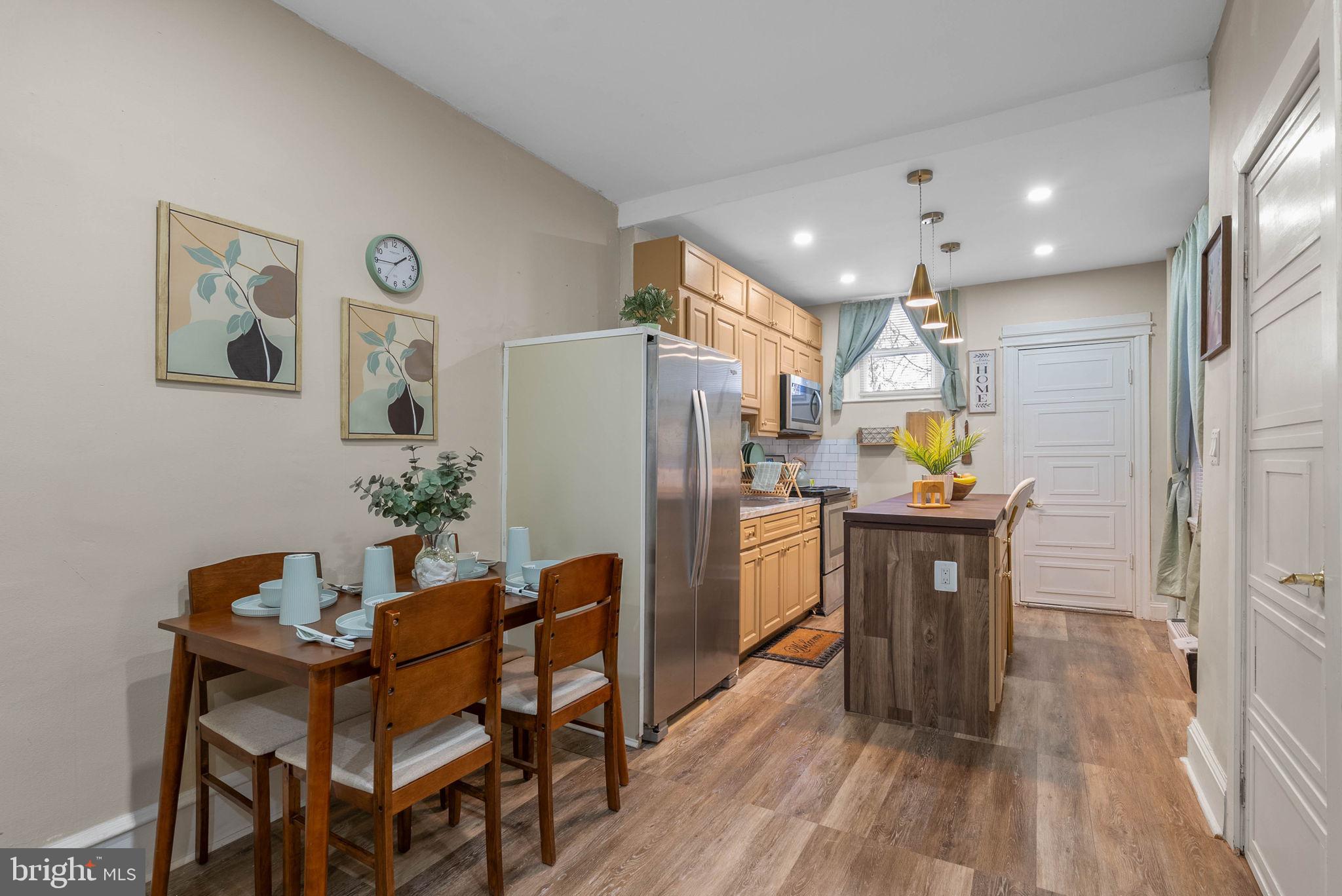 STRAWBERRY MANSION - Residential