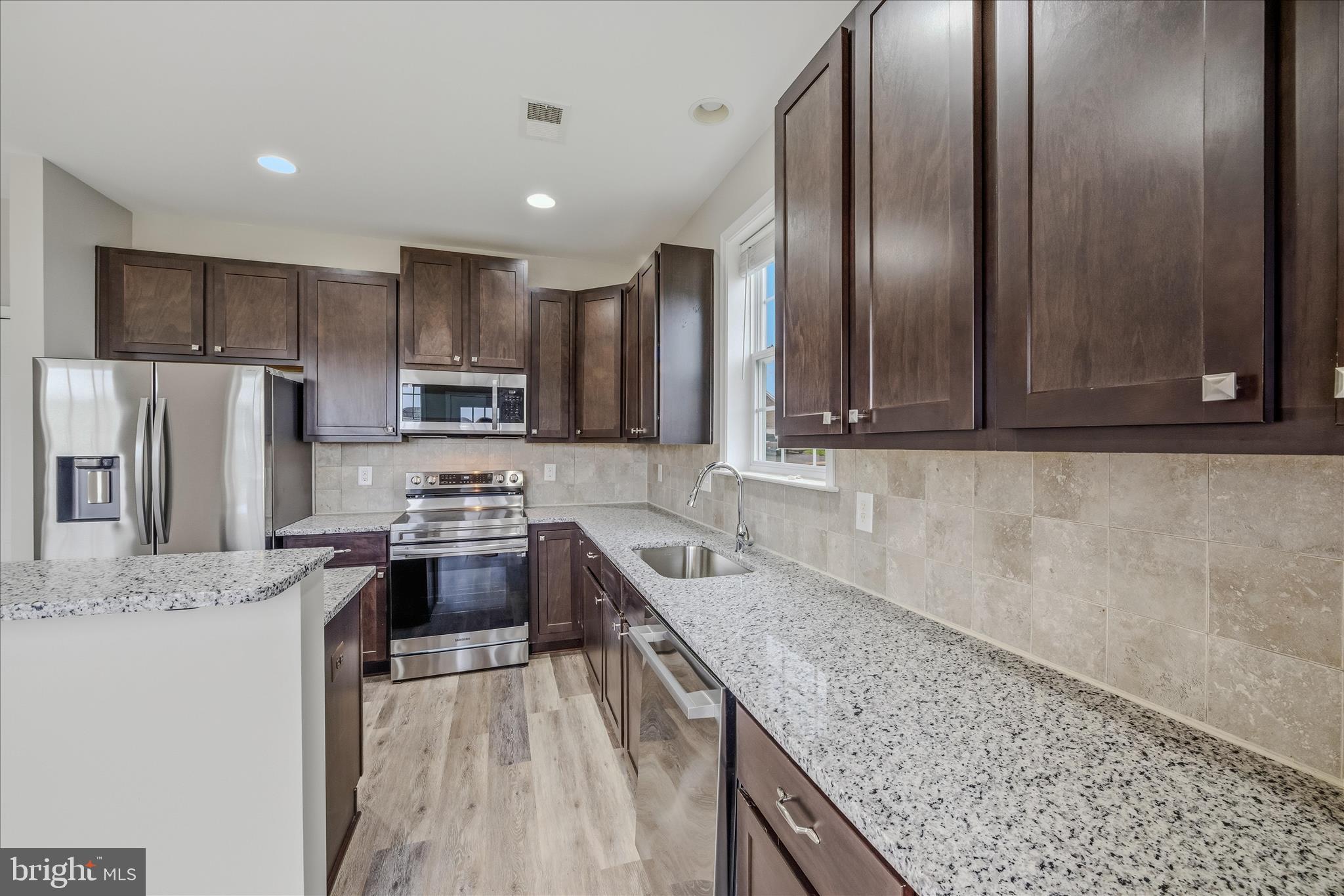 MORNING DOVE ESTATES - Residential