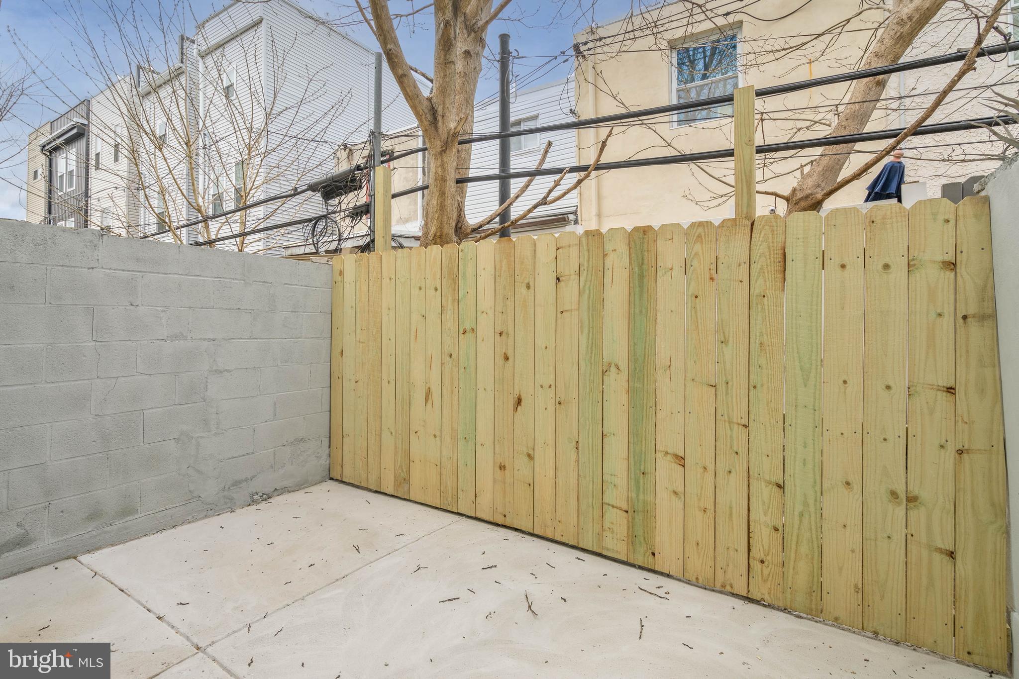 POINT BREEZE - Residential