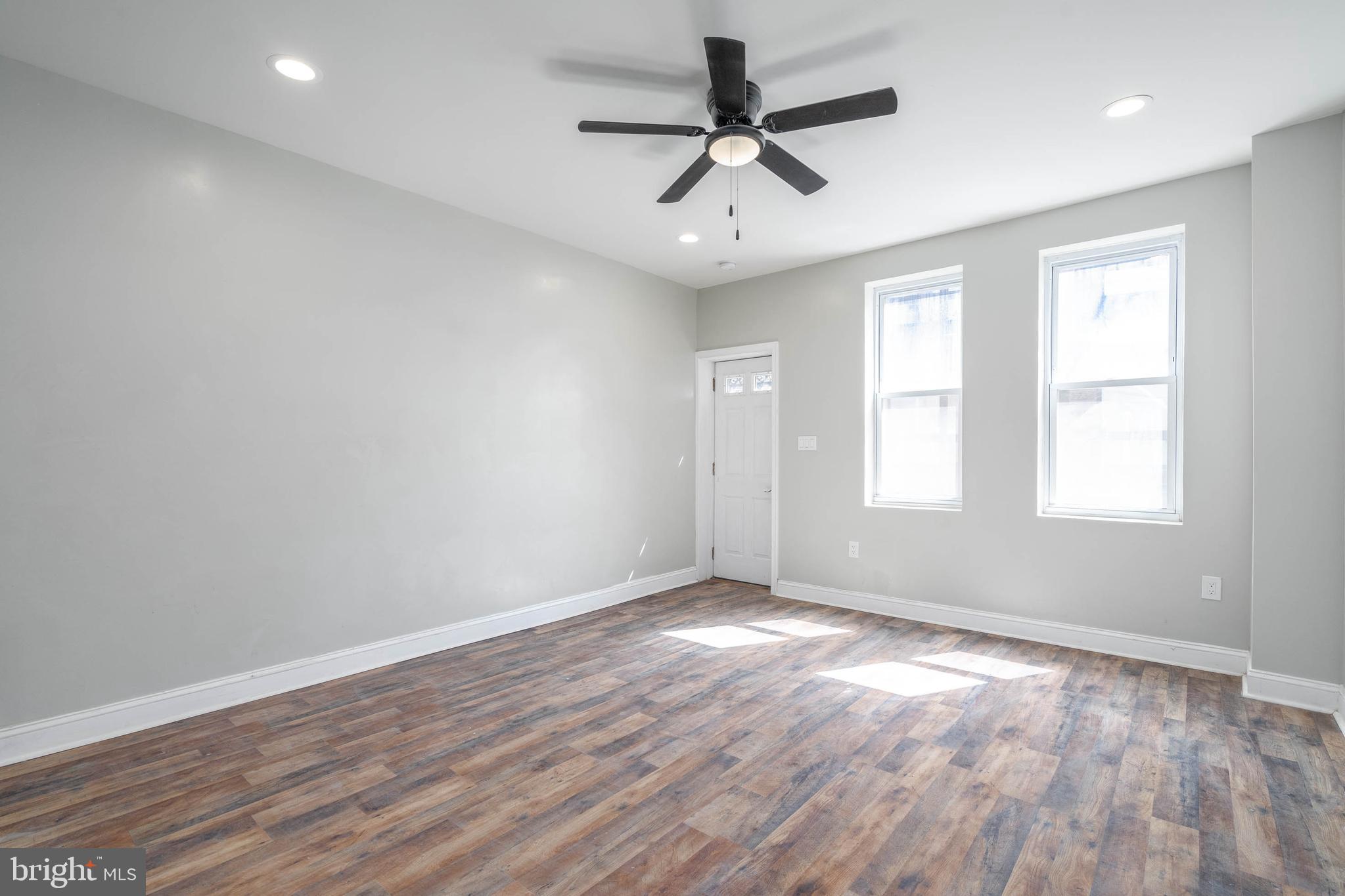 POINT BREEZE - Residential