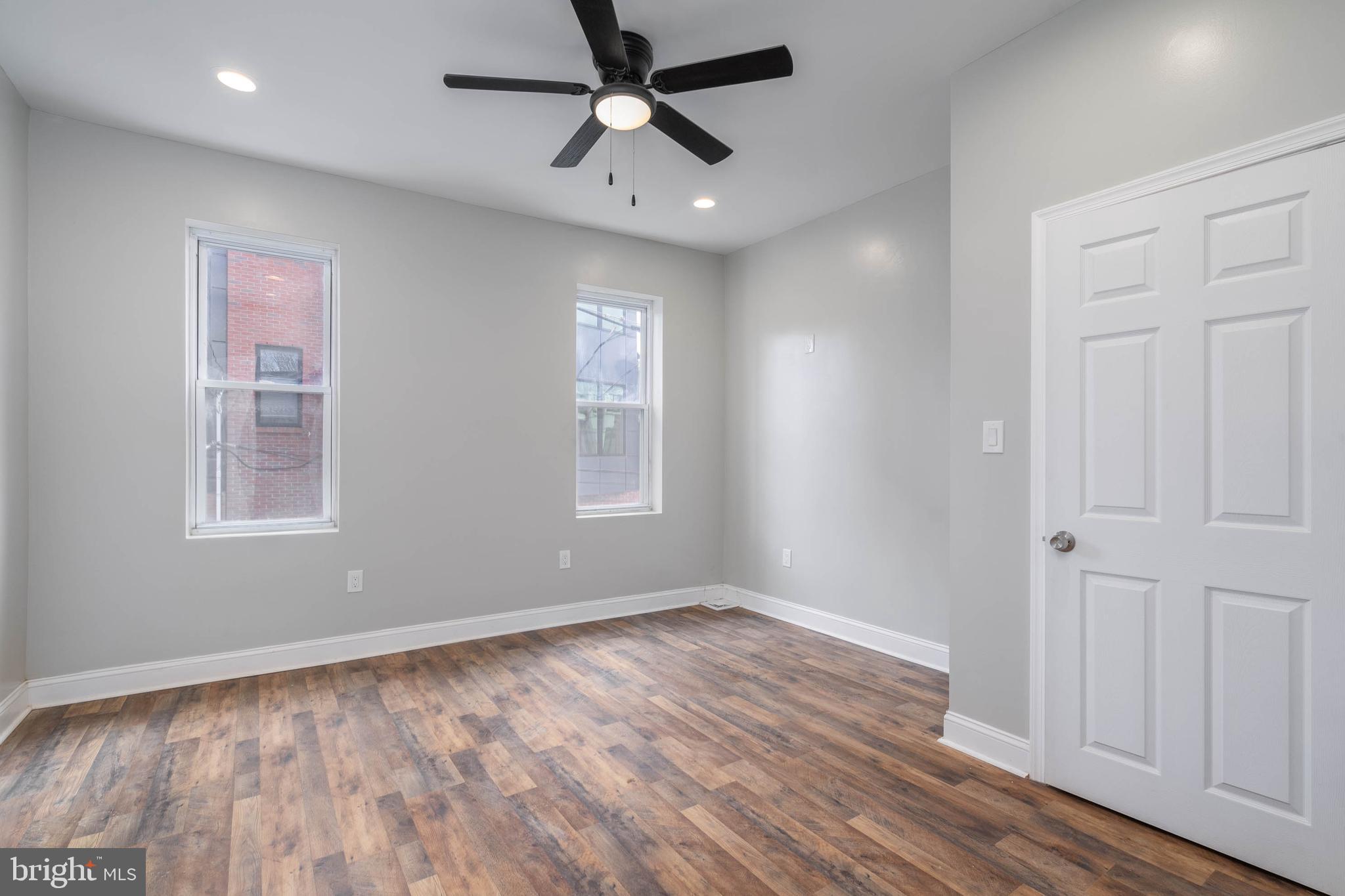 POINT BREEZE - Residential