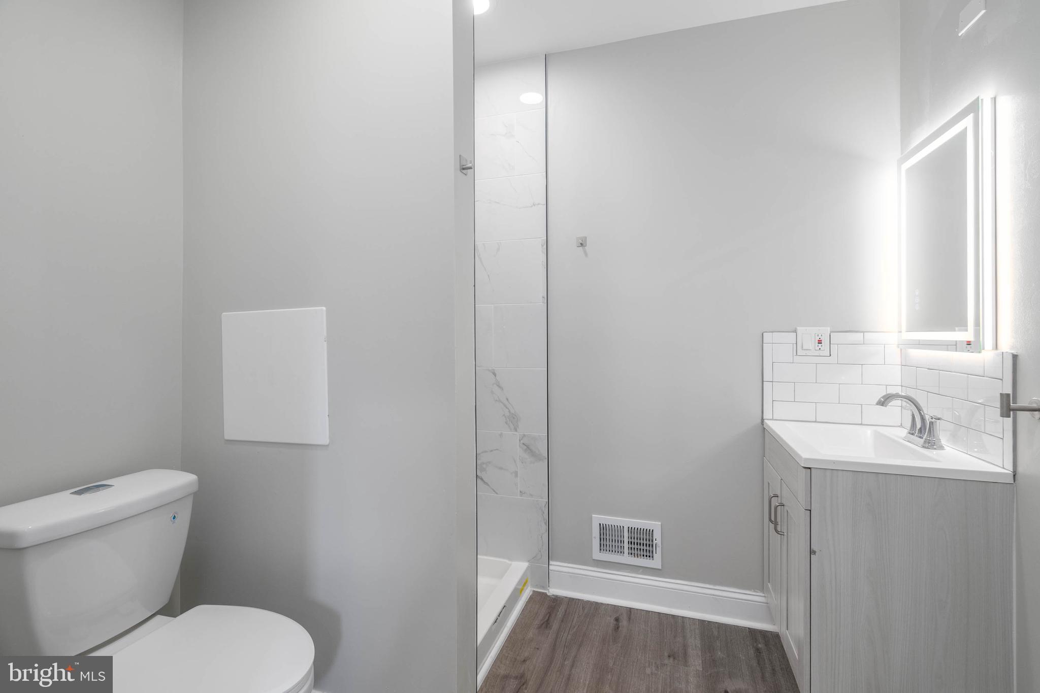 POINT BREEZE - Residential