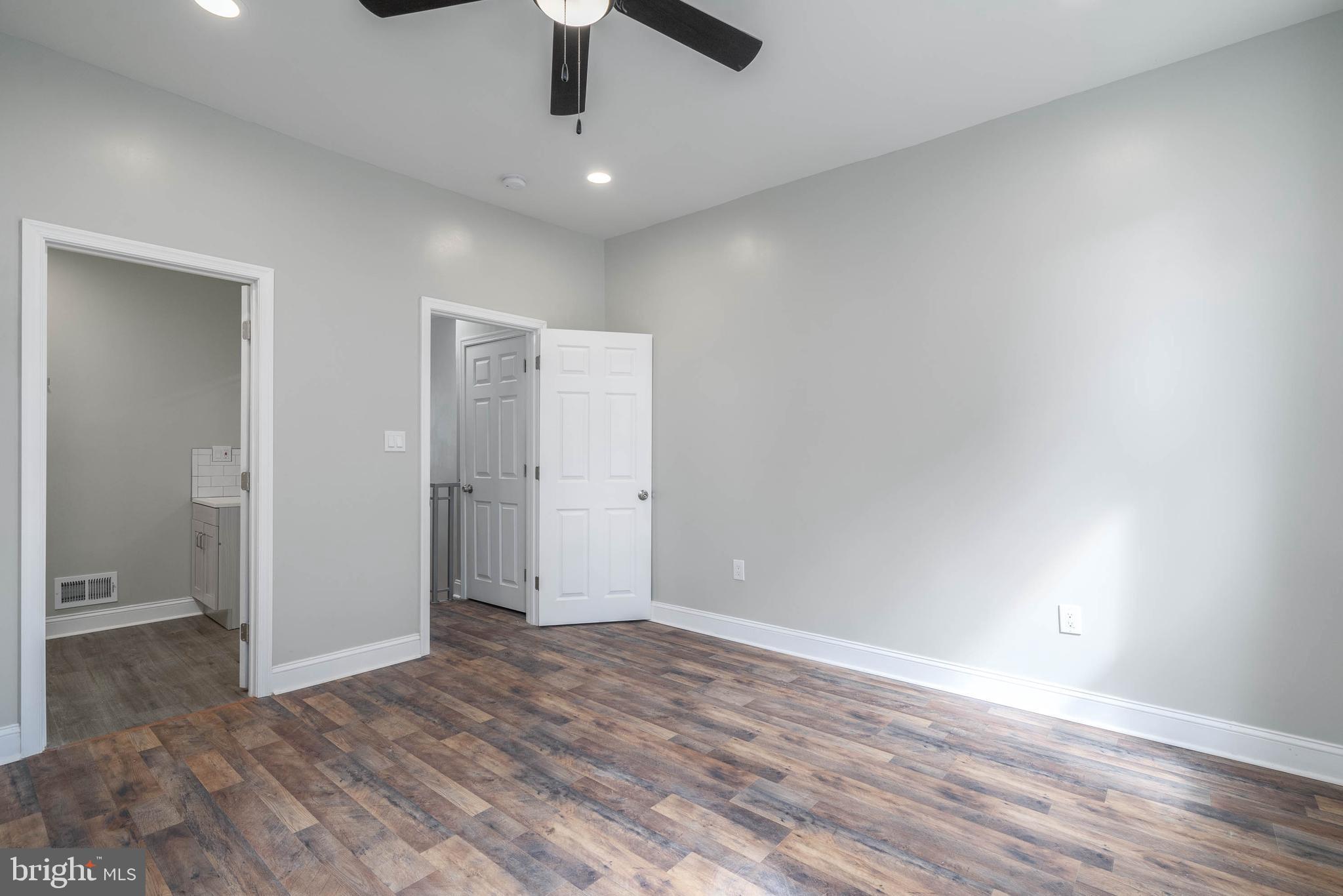 POINT BREEZE - Residential