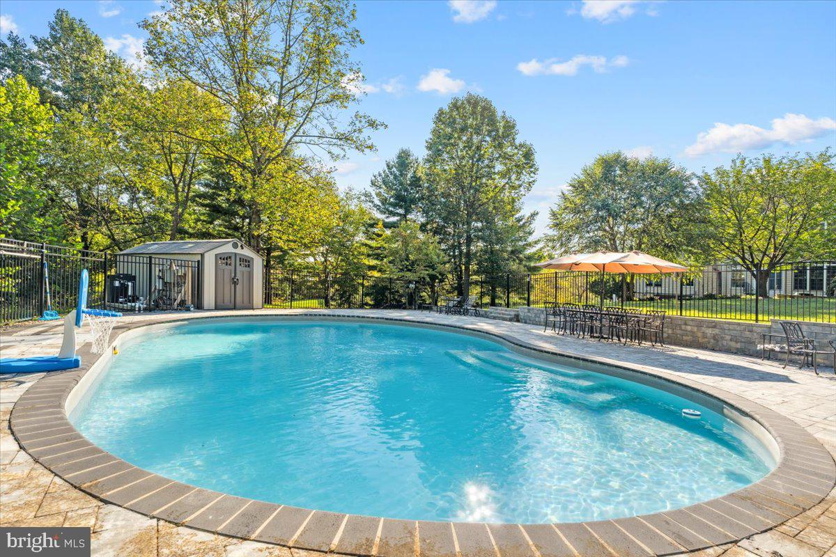 ROLLINMEAD - Residential