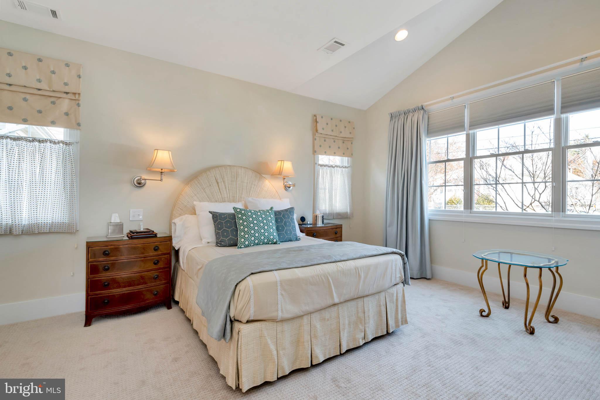 EASTPORT - Residential