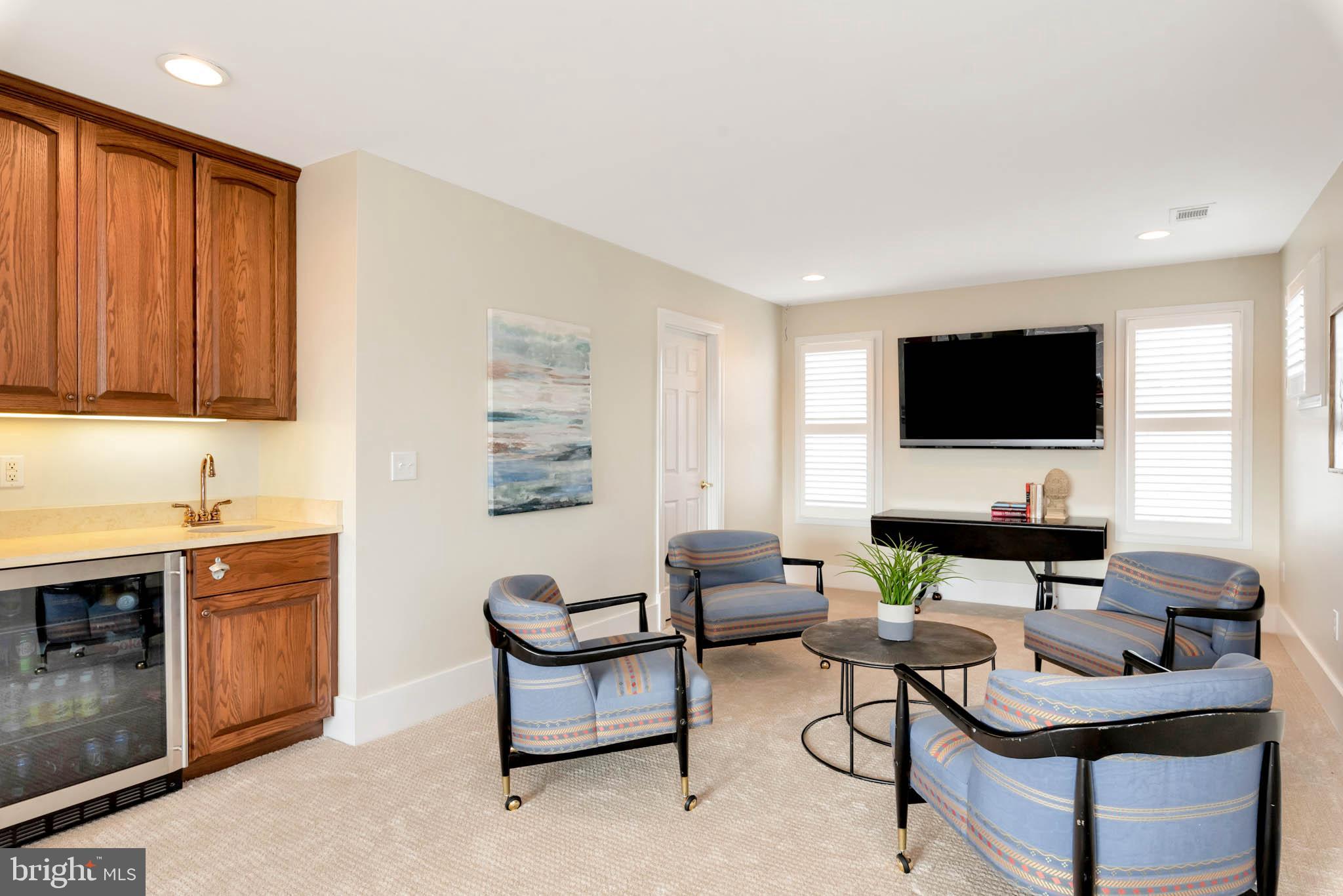 EASTPORT - Residential