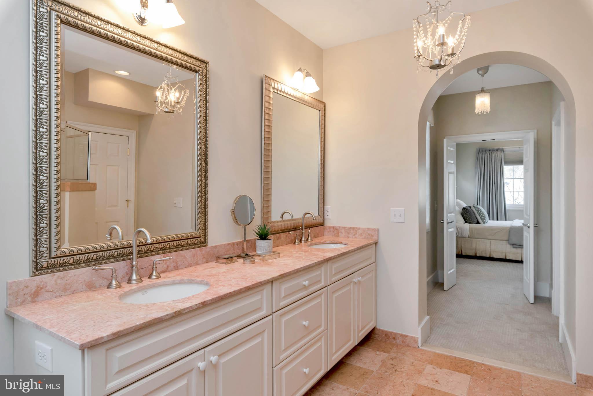 EASTPORT - Residential