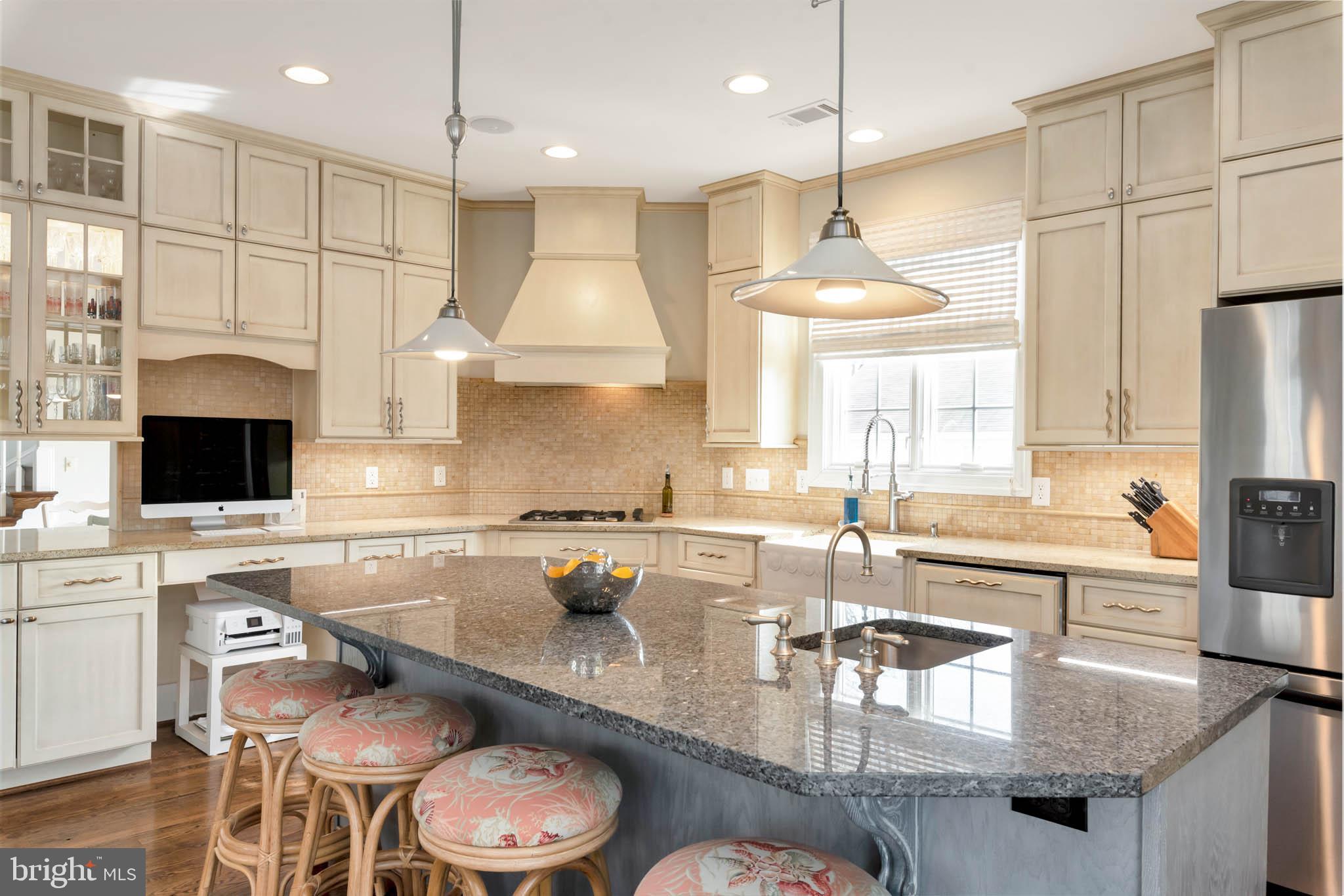 EASTPORT - Residential