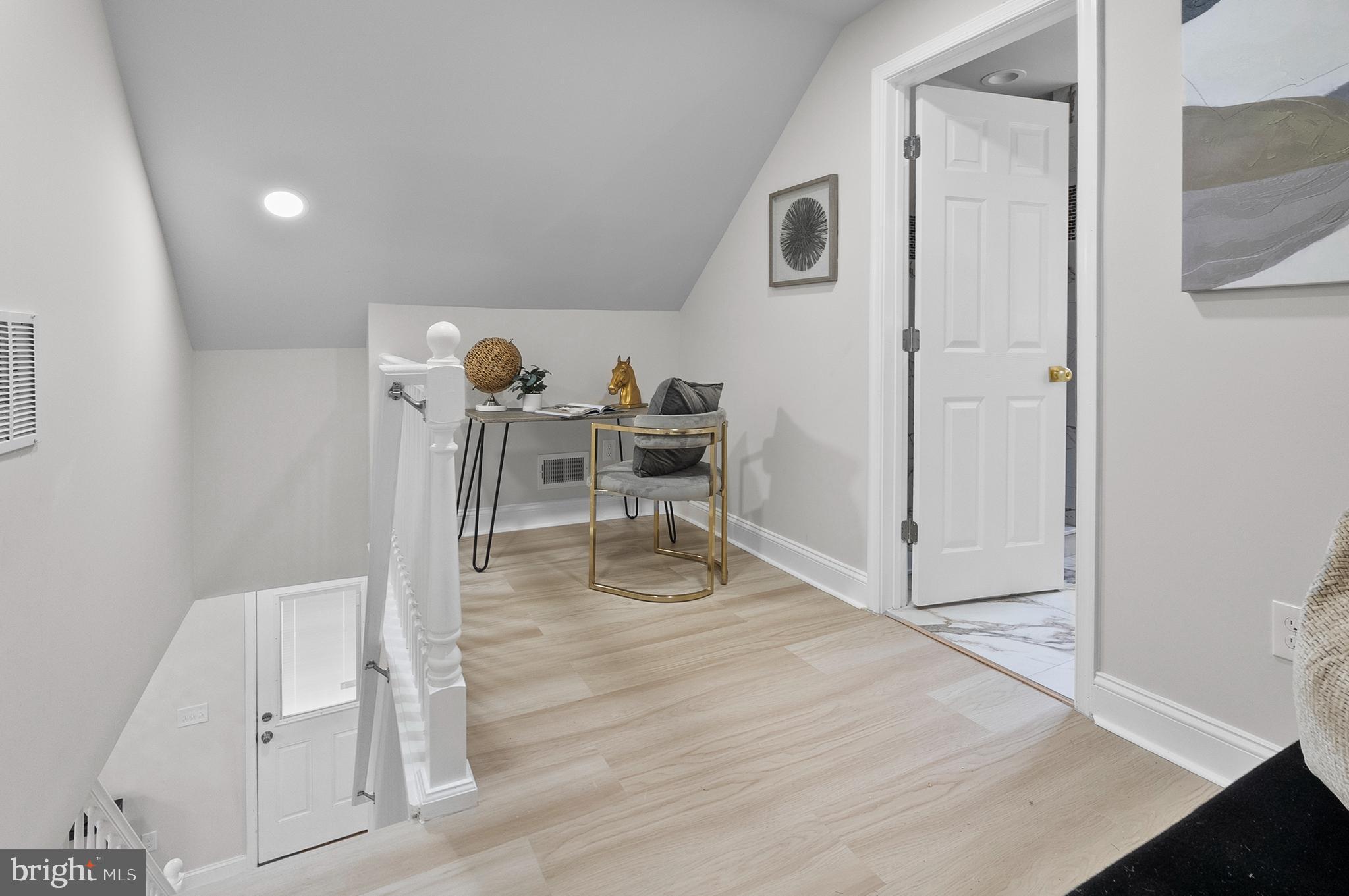 GARDENVILLE - Residential