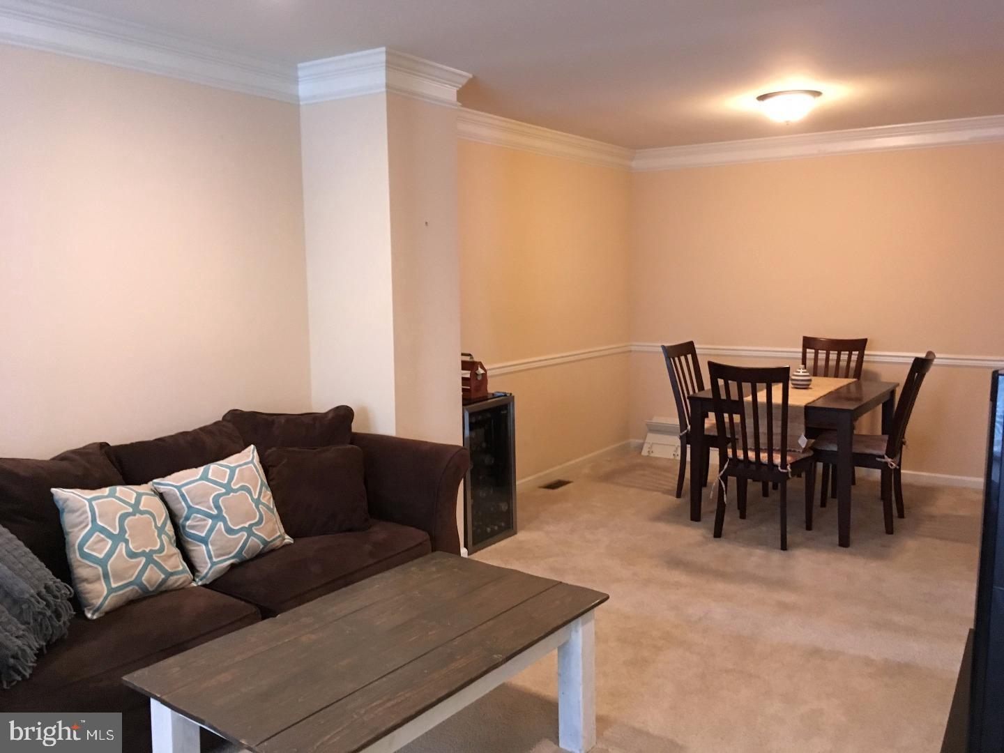 233 FLAGSTONE ROAD 5