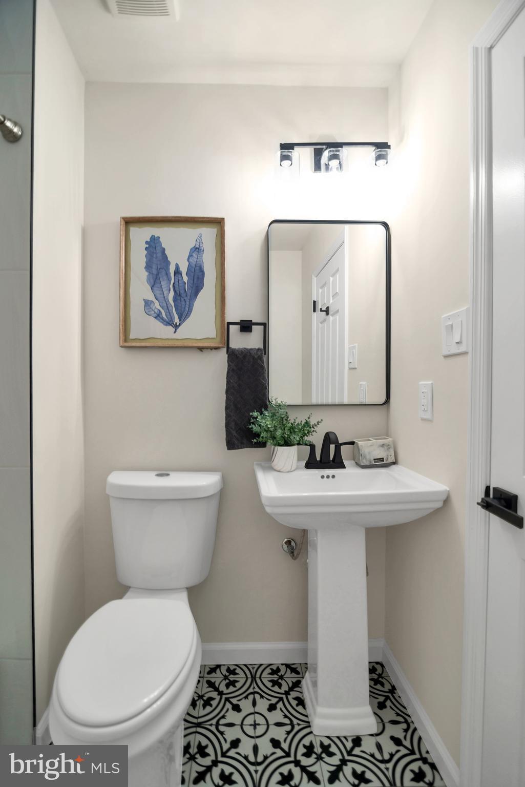 WAVERLY EAST - Residential