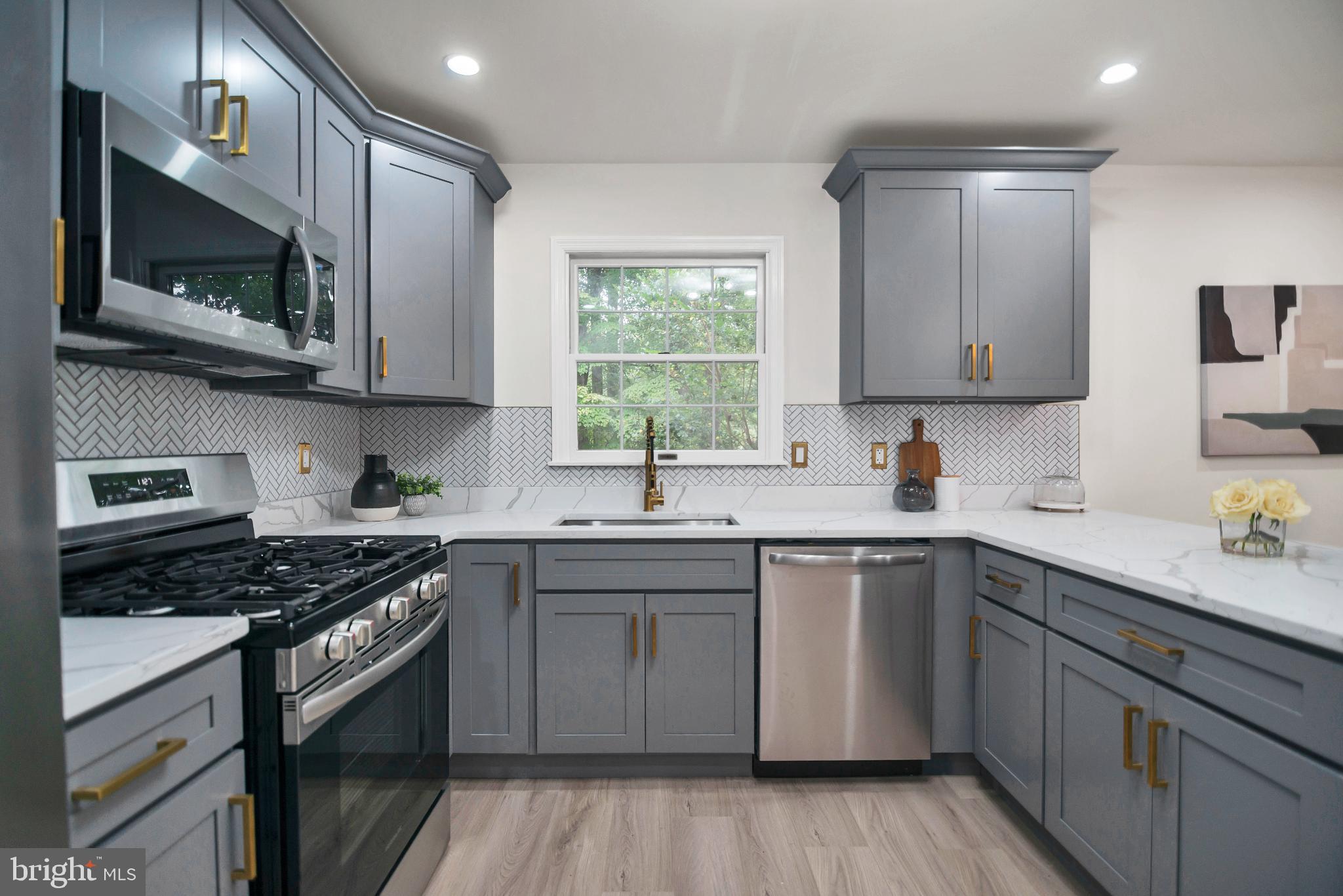 WAVERLY EAST - Residential