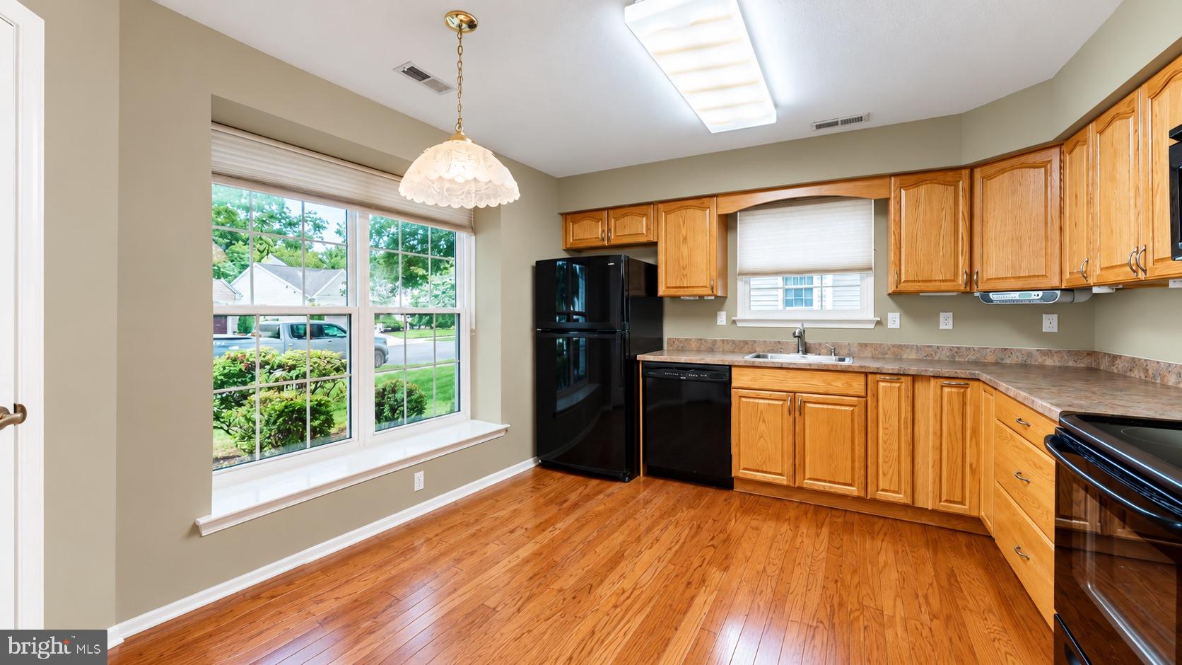 631 CASCADE DRIVE S