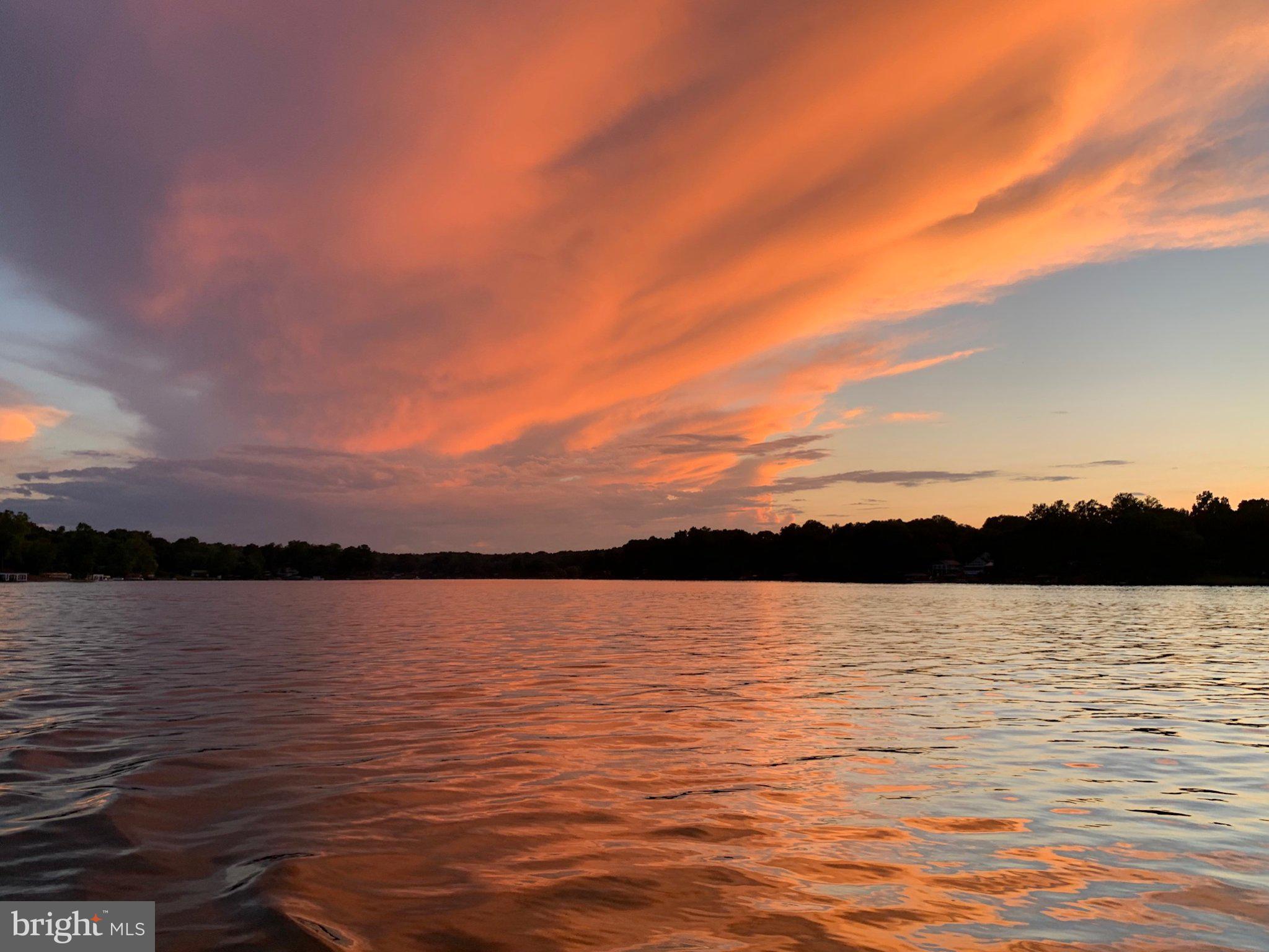 BLUE RIDGE SHORES - Residential