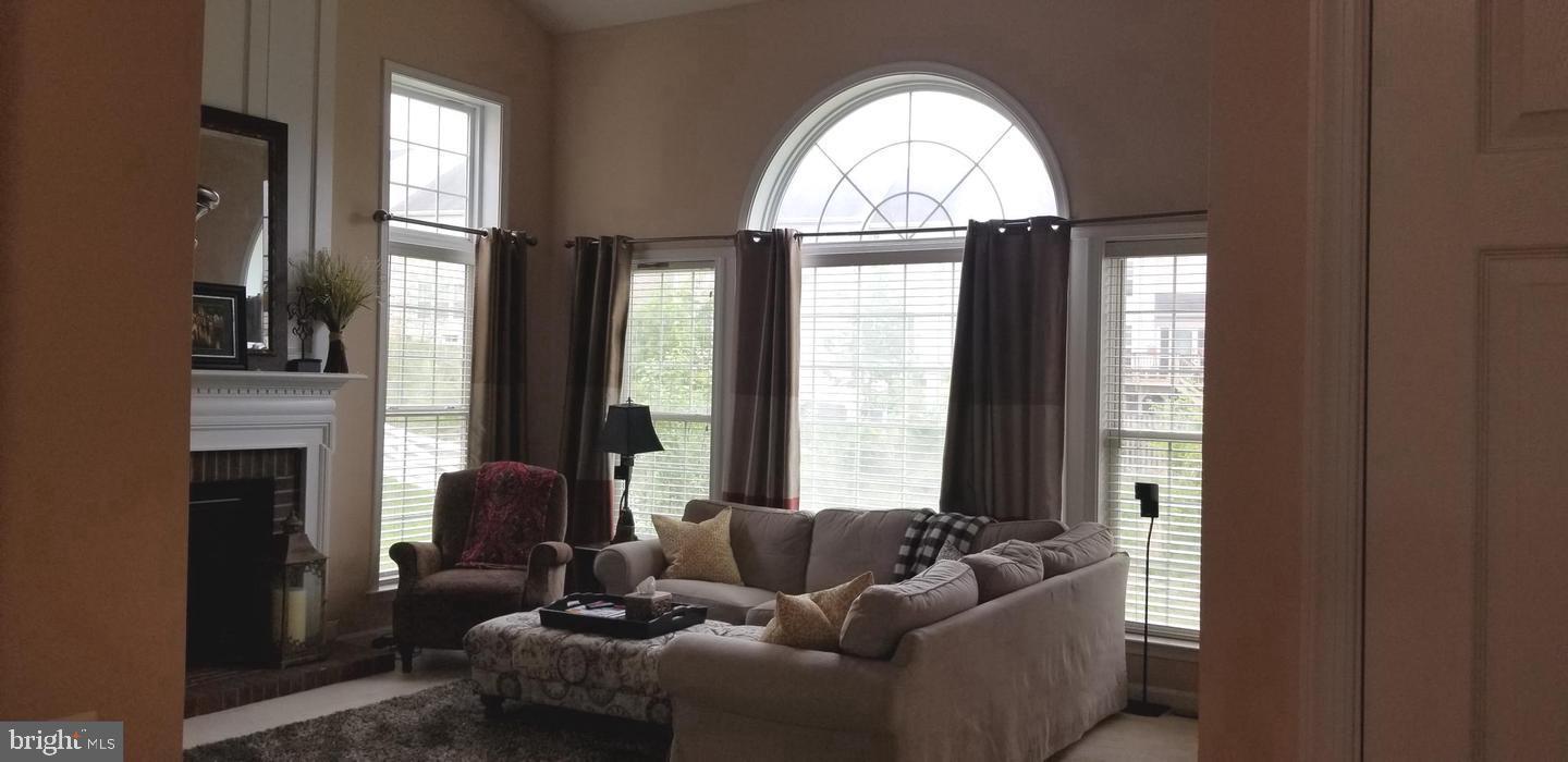 8171 DOUGLAS FIR DRIVE