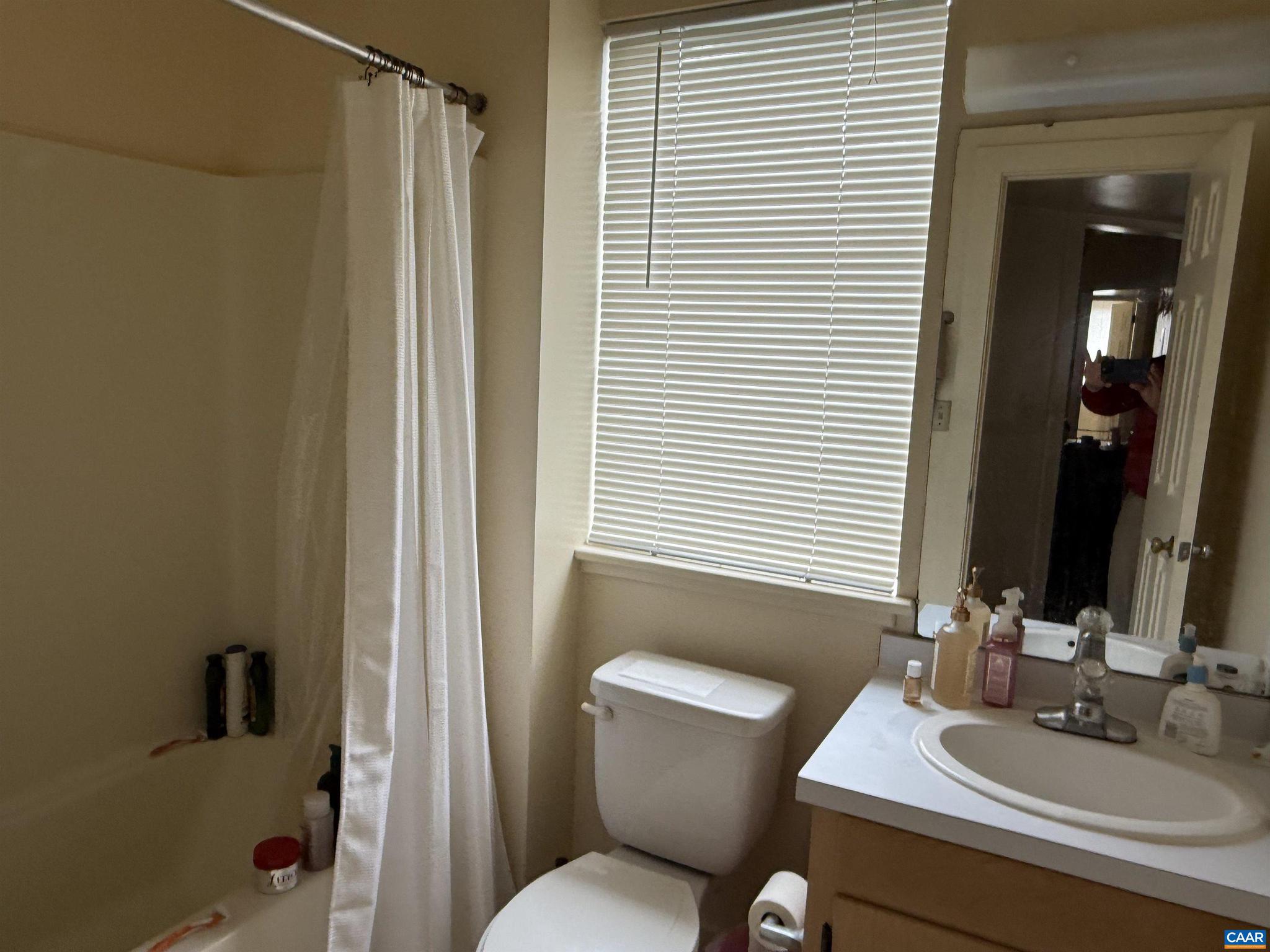 JEFFERSON PARK - Residential Income