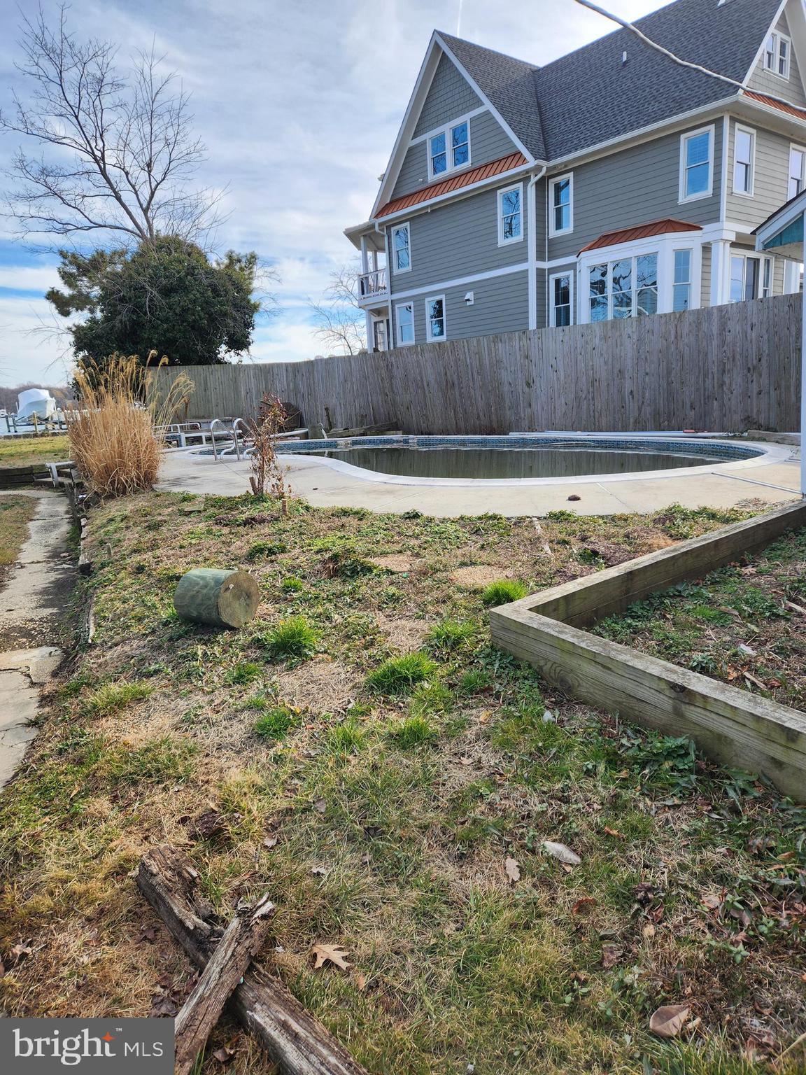 BAYSIDE BEACH - Residential