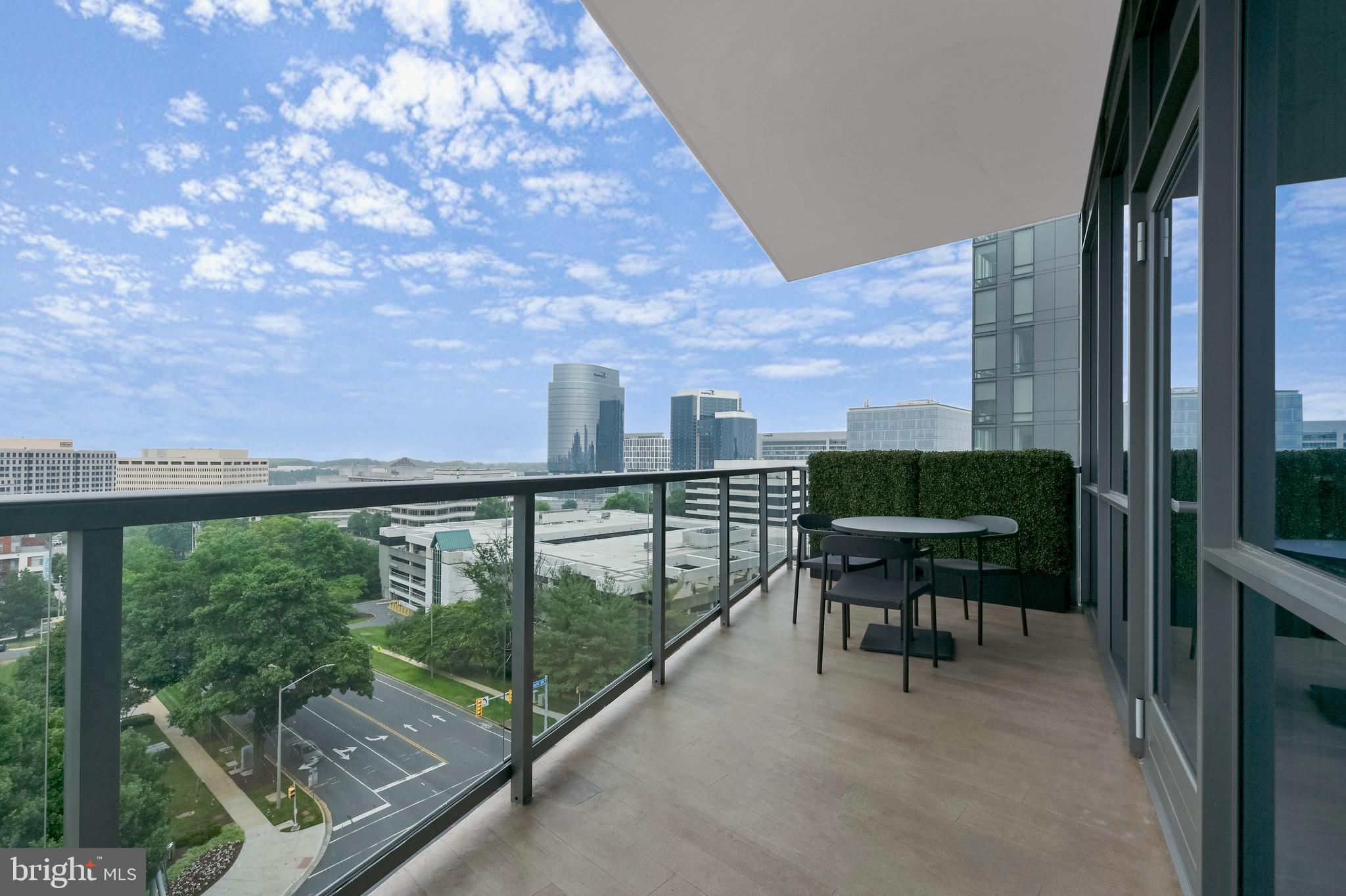 TYSONS CORNER - Residential