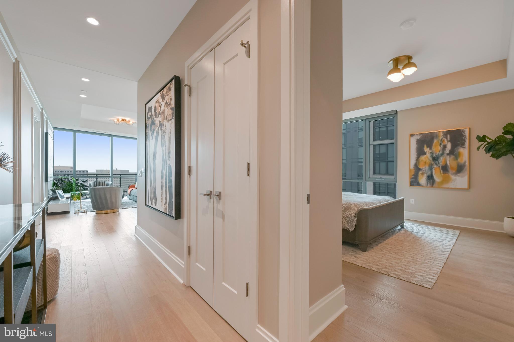 TYSONS CORNER - Residential