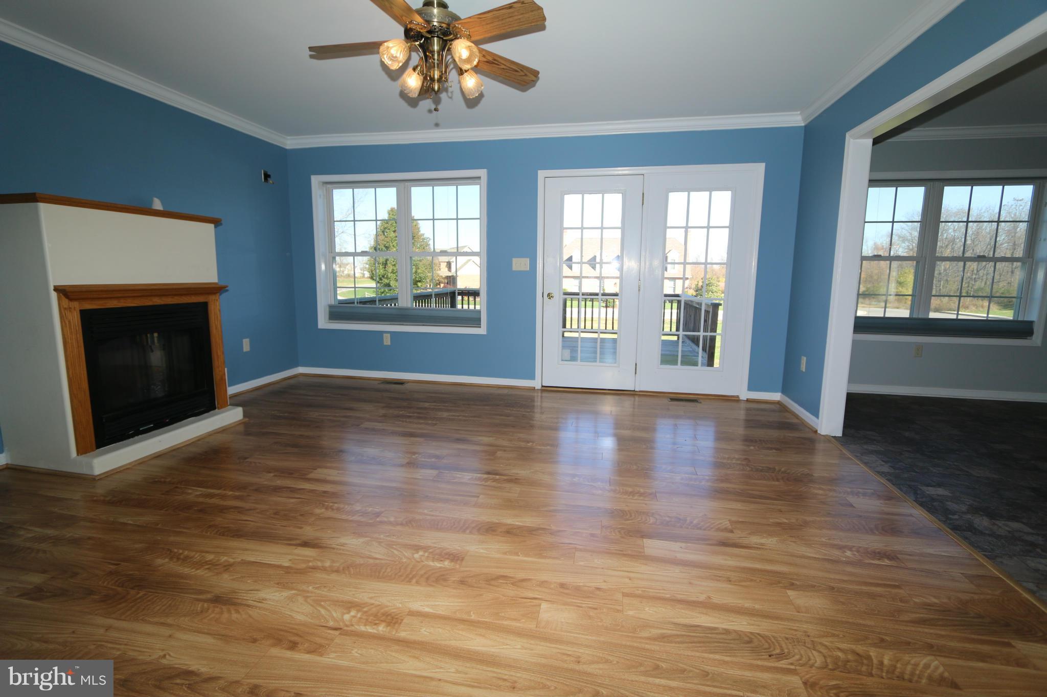 MOSS SPRING ESTATES - Residential