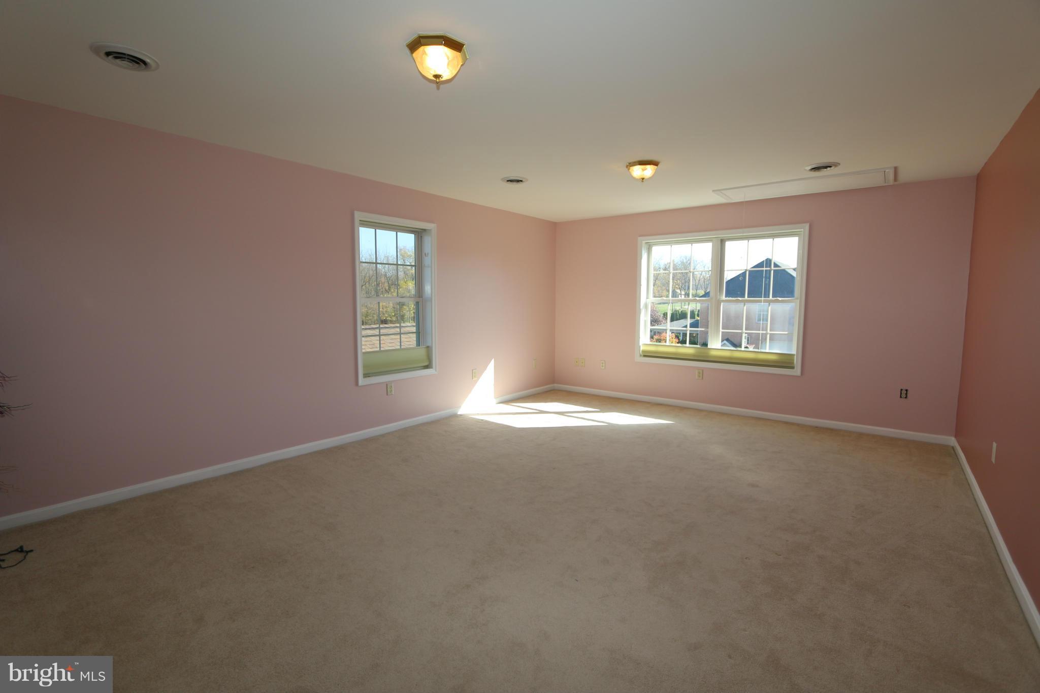 MOSS SPRING ESTATES - Residential