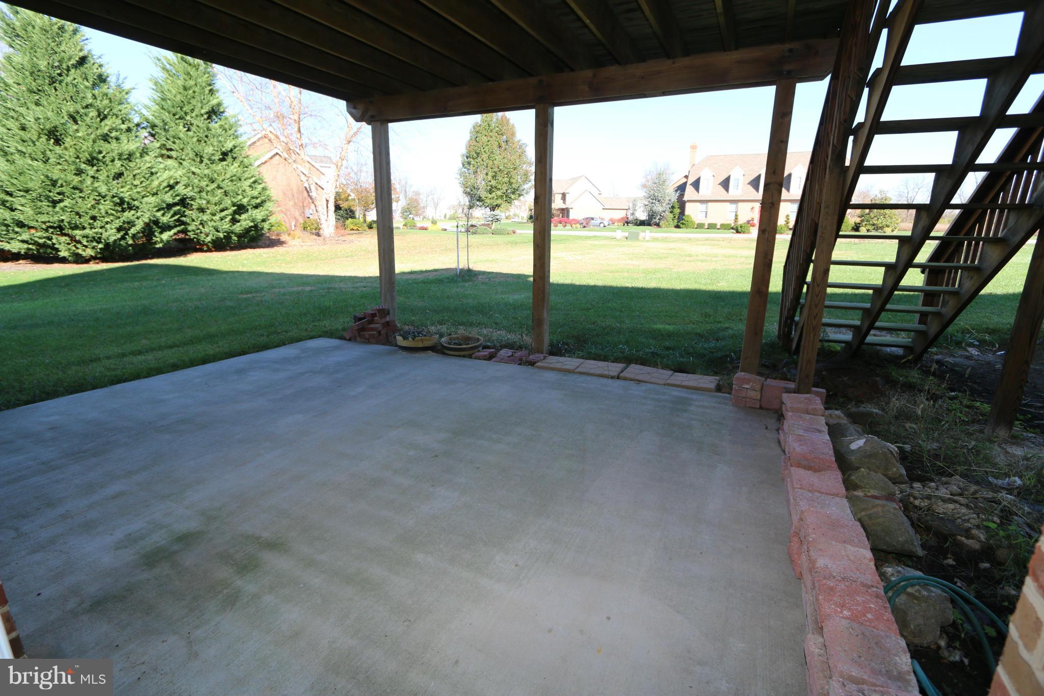 MOSS SPRING ESTATES - Residential