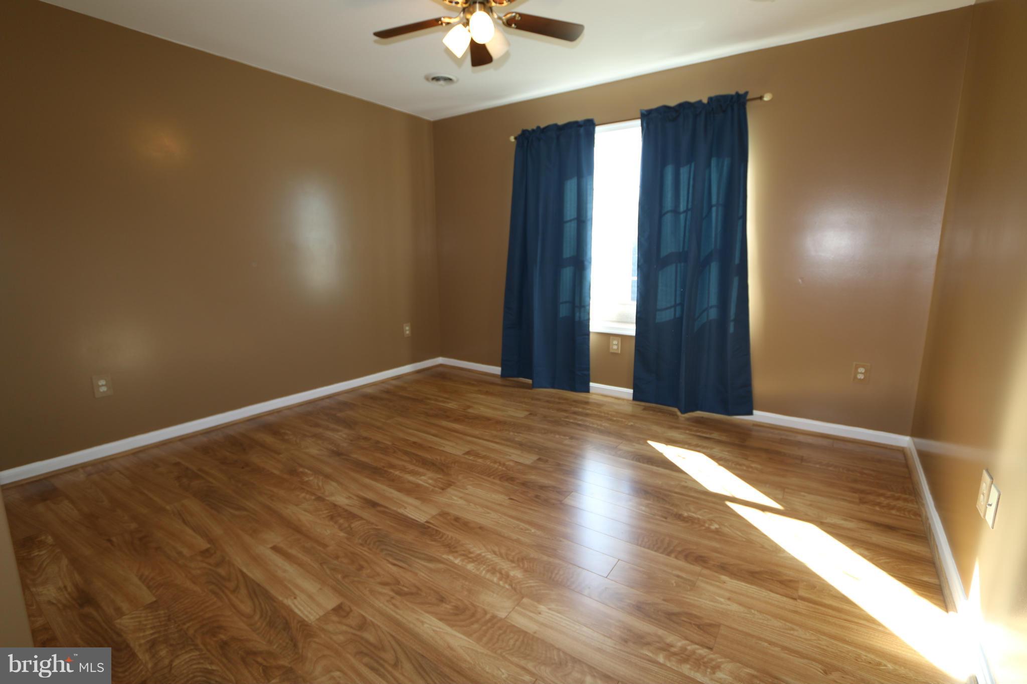 MOSS SPRING ESTATES - Residential