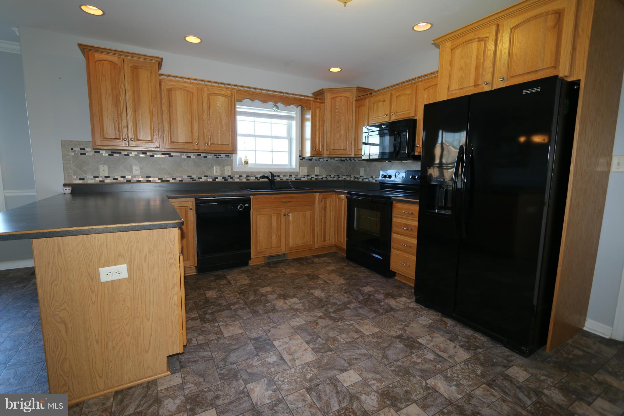 MOSS SPRING ESTATES - Residential