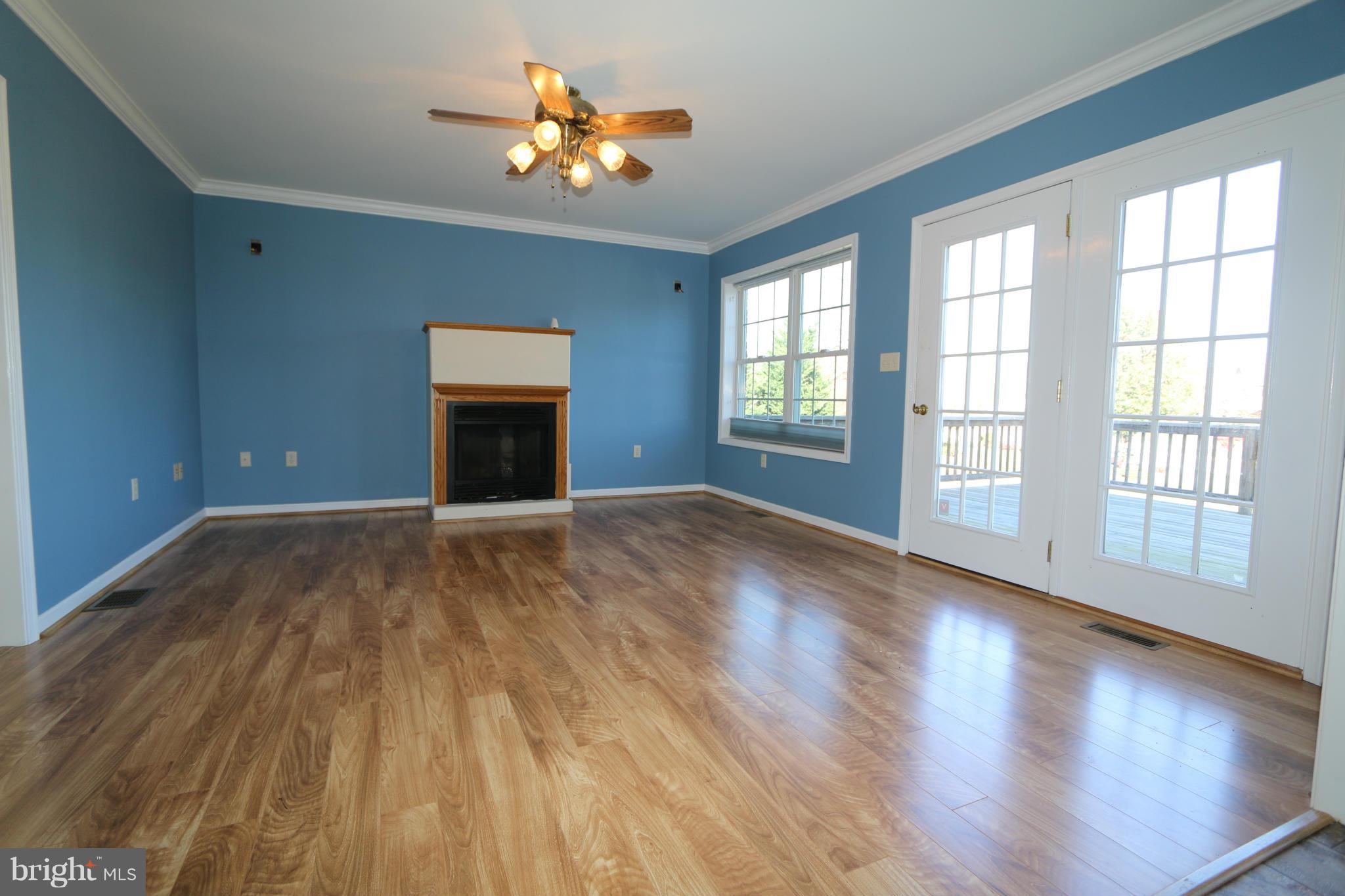 MOSS SPRING ESTATES - Residential