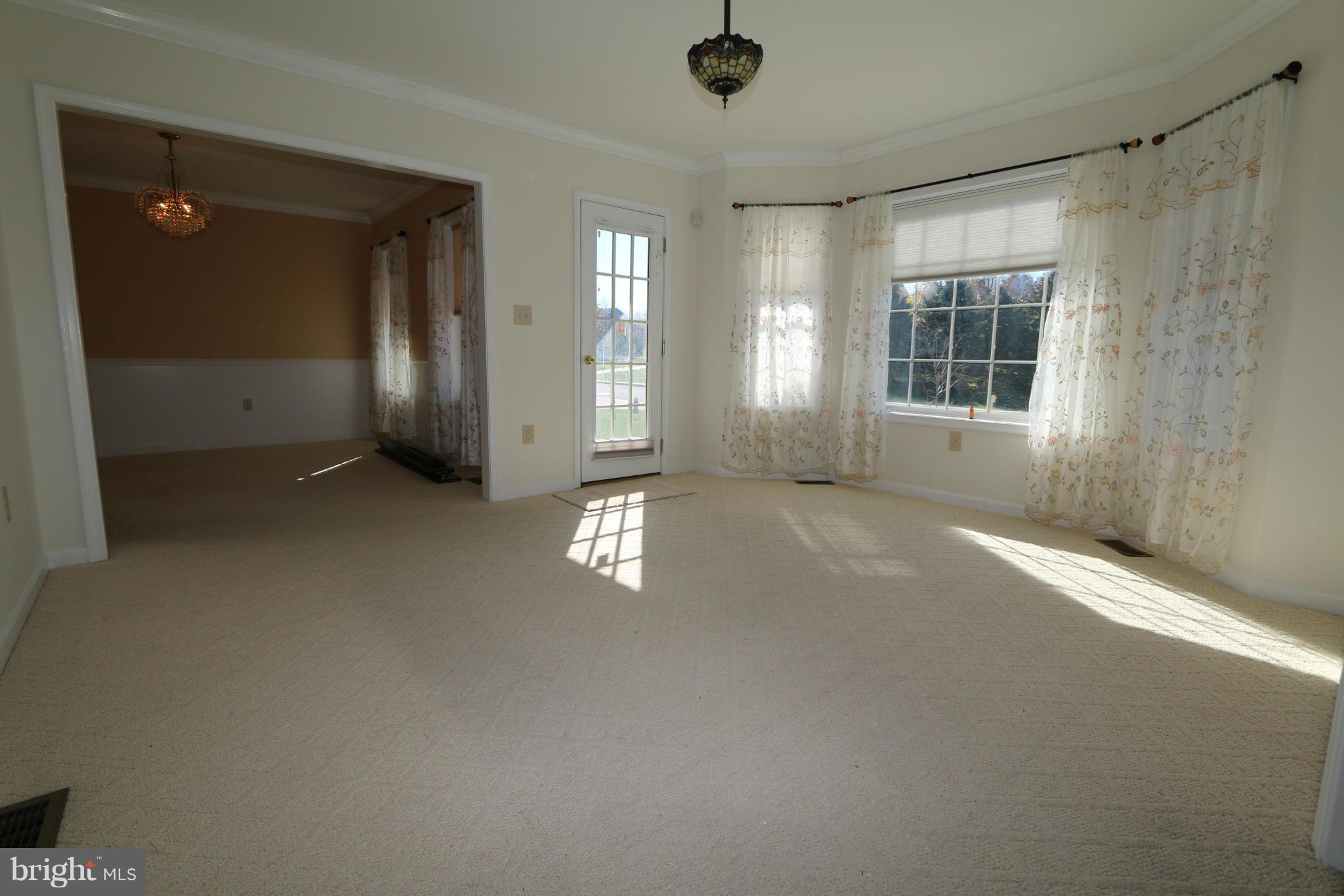 MOSS SPRING ESTATES - Residential